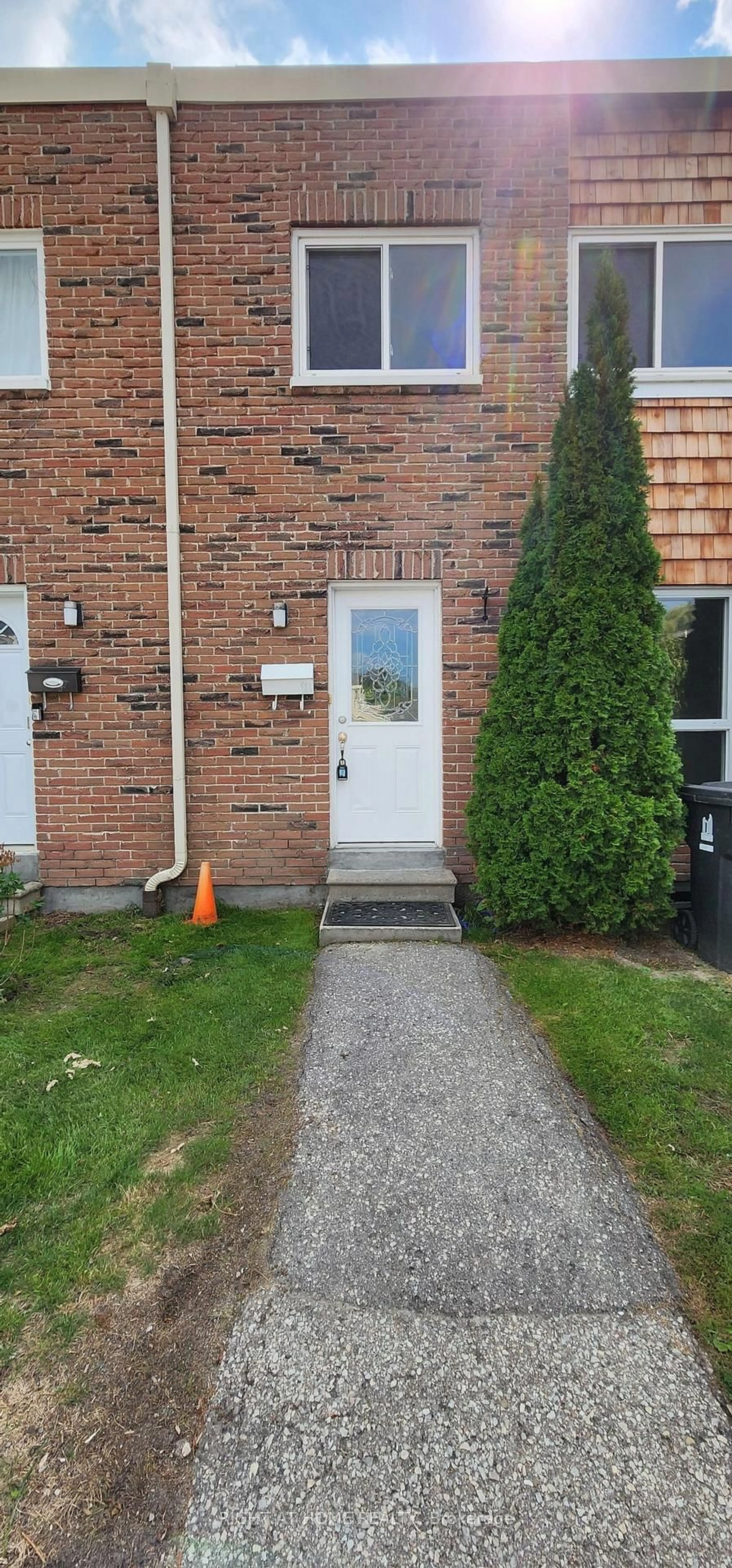 Unknown for 18 Elsa Vine Way #132, Toronto Ontario M2J 4H9