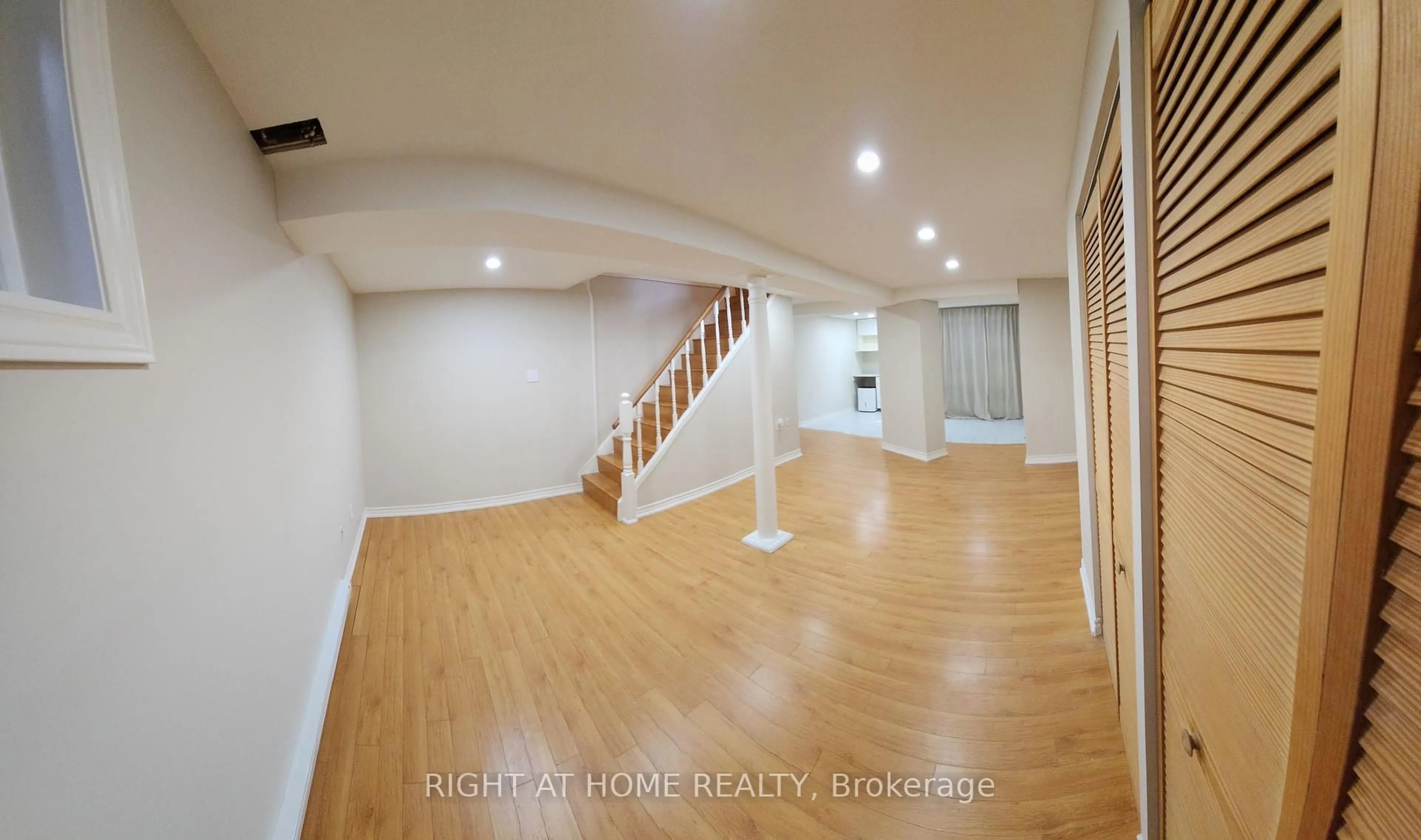 Unknown for 18 Elsa Vine Way #132, Toronto Ontario M2J 4H9
