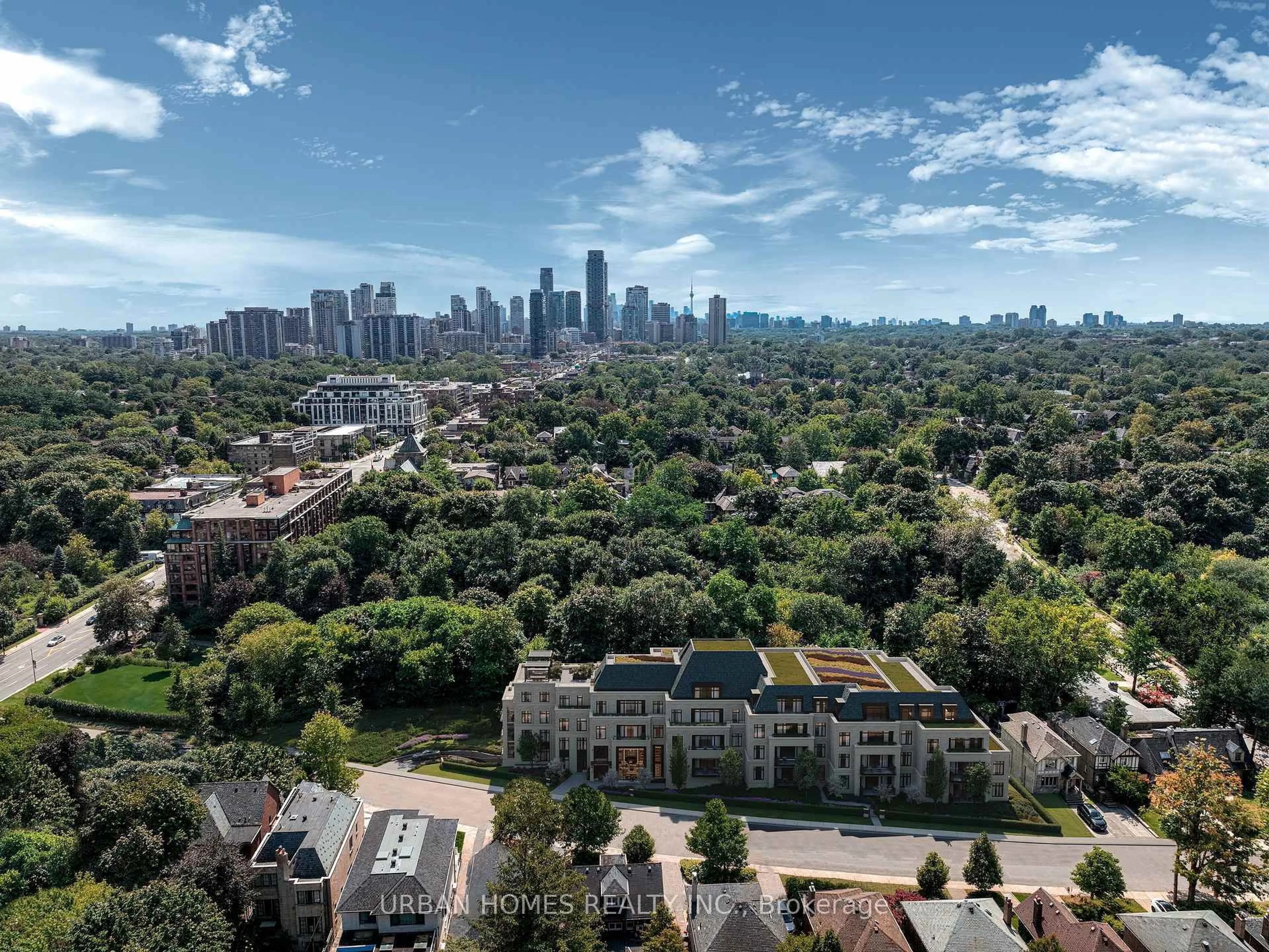 A pic from outside/outdoor area/front of a property/back of a property/a pic from drone, city buildings view from balcony for 33 Chatsworth Dr #LPH2, Toronto Ontario M4R 1R6