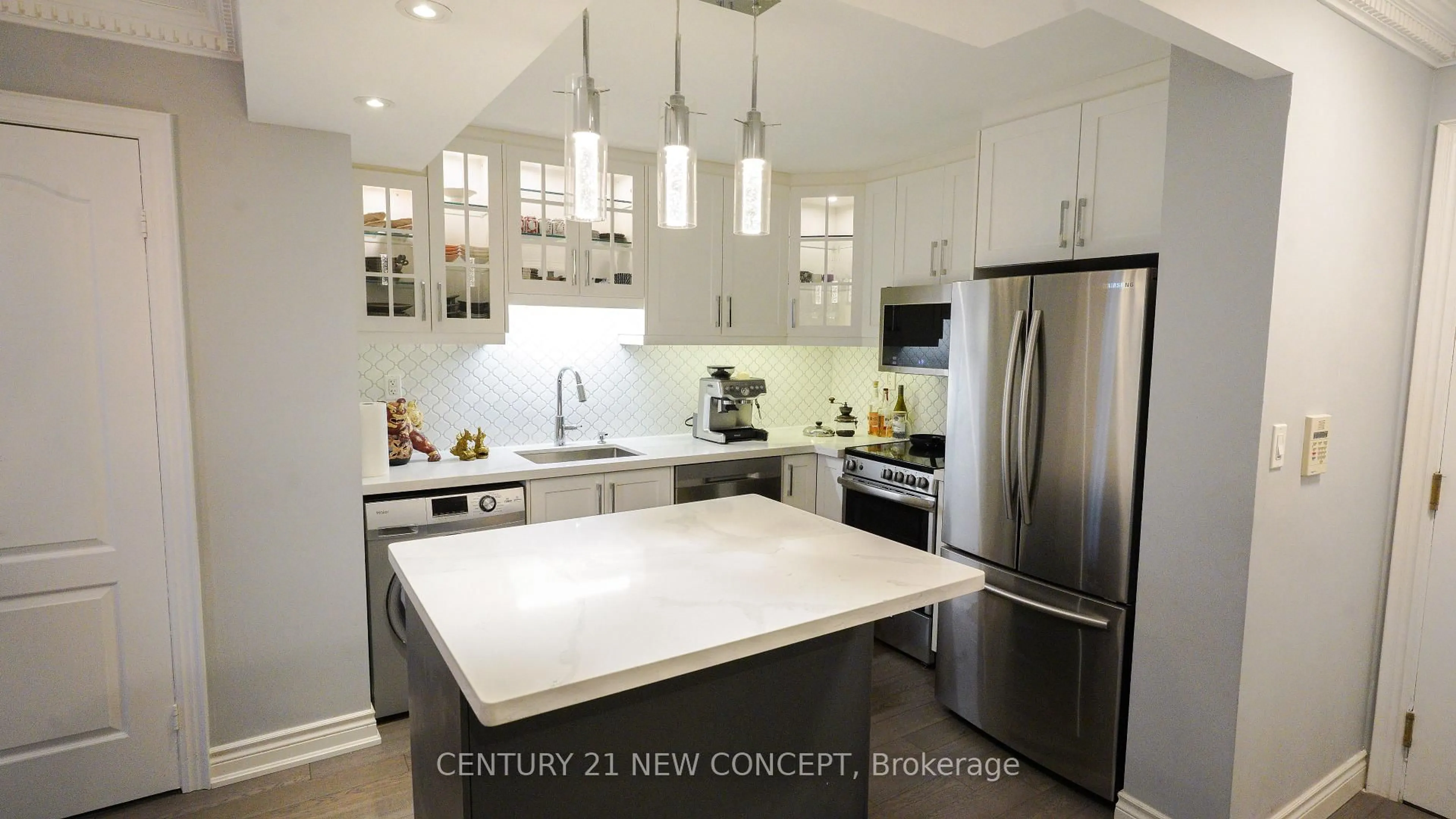Open concept kitchen, unknown for 5418 Yonge St #217, Toronto Ontario M2N 6X4