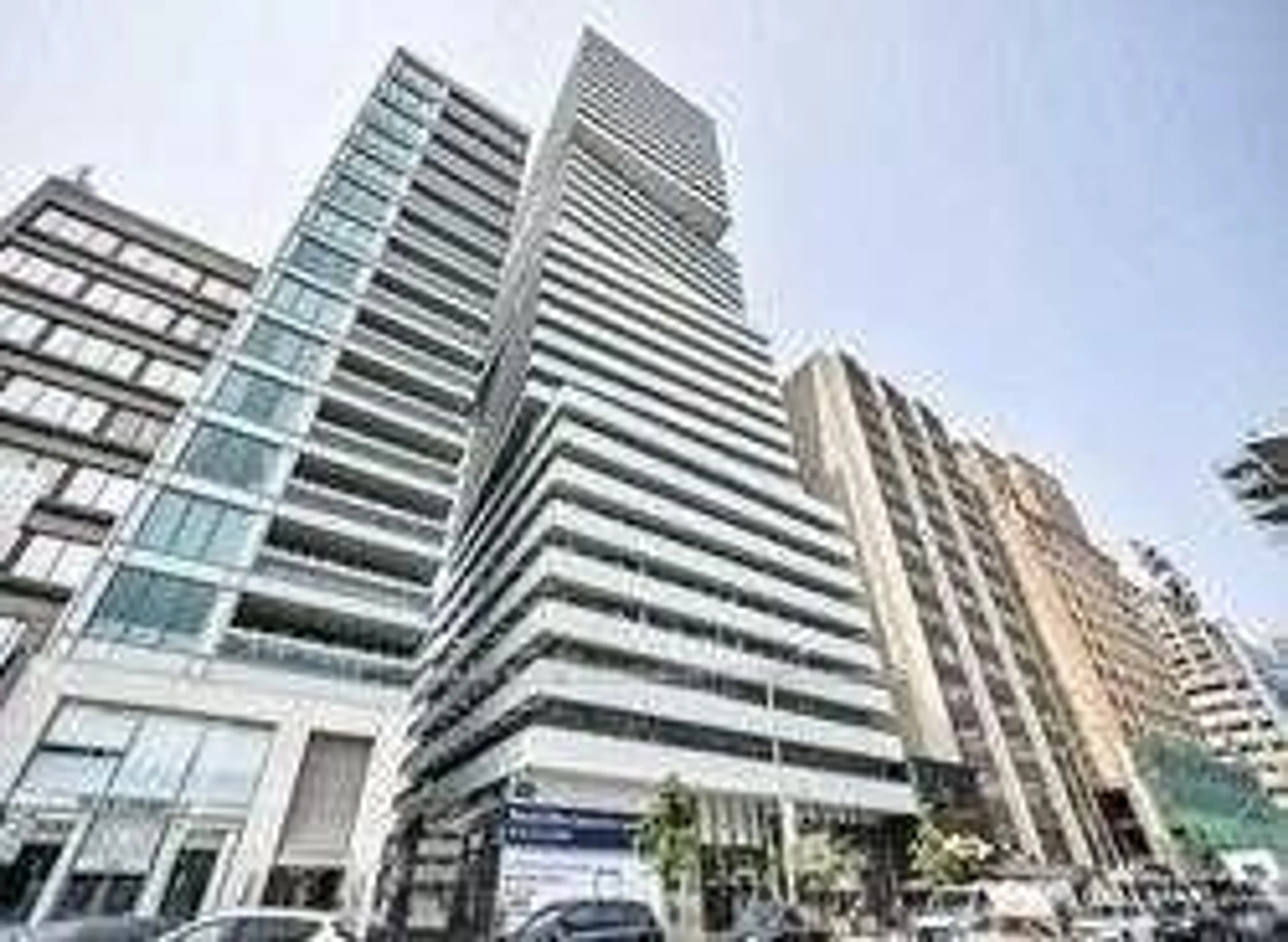 Indoor foyer for 200 Bloor St #701, Toronto Ontario M5S 0B1