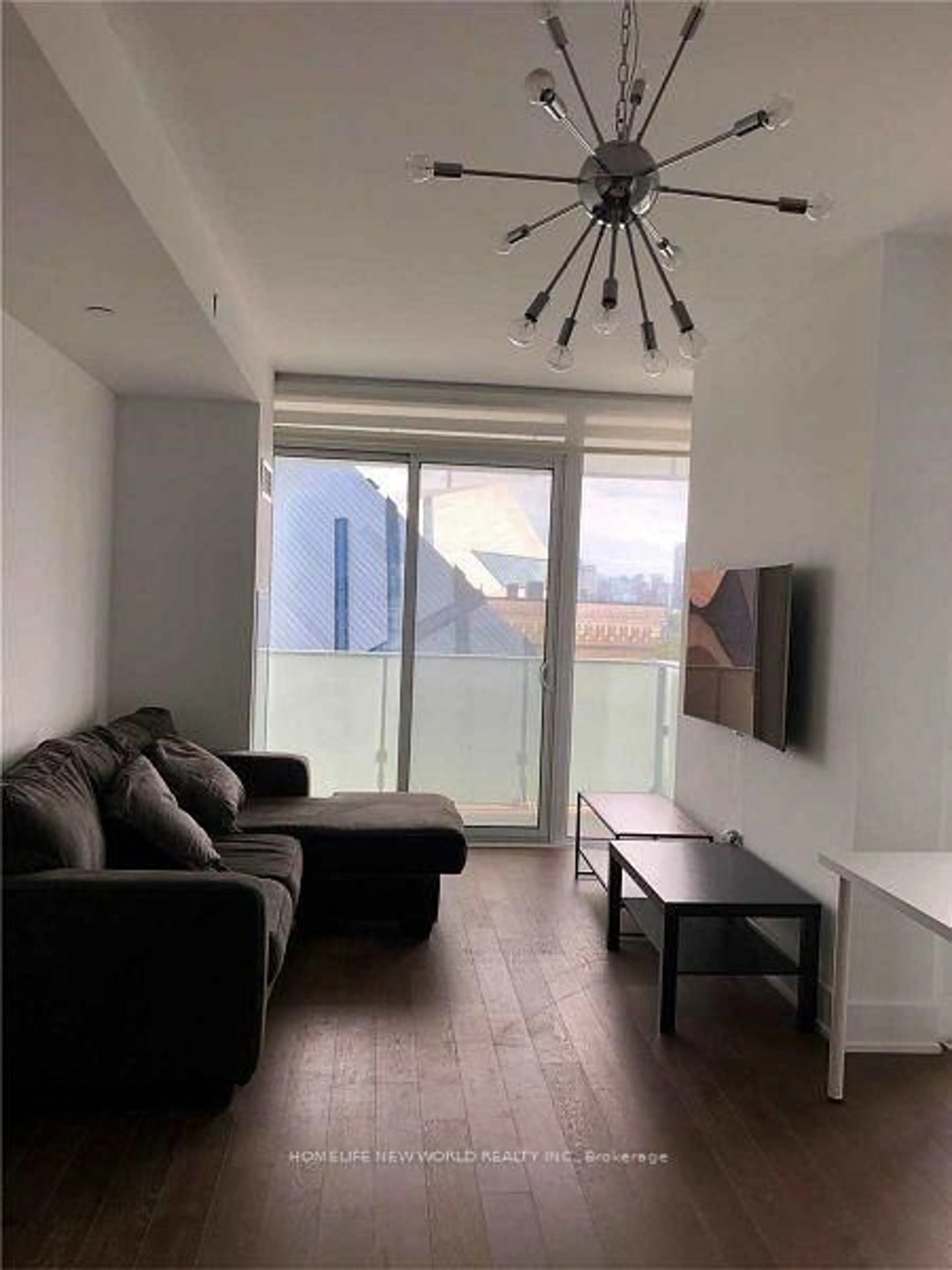 A pic of a room for 200 Bloor St #701, Toronto Ontario M5S 0B1