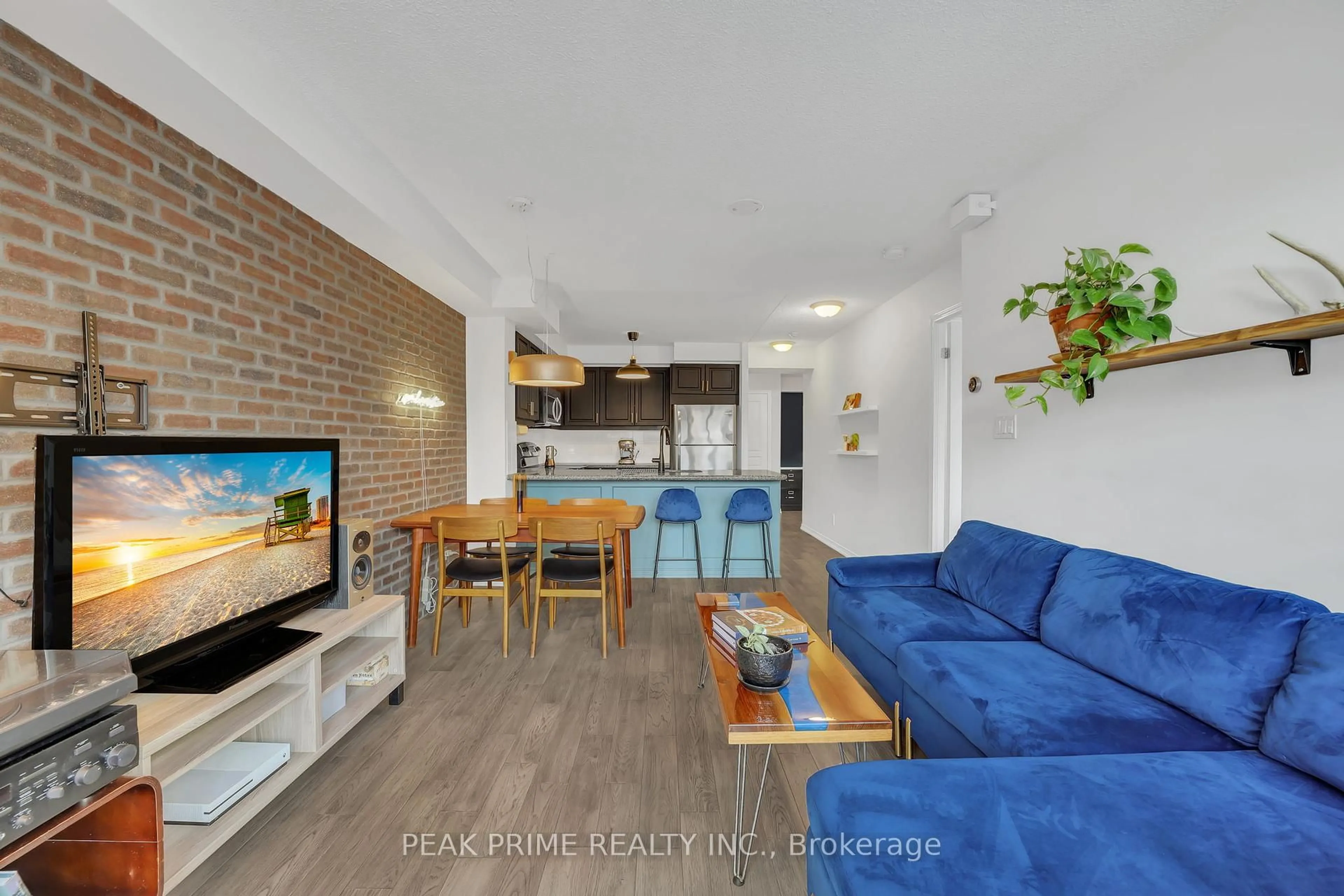 Living room with furniture, unknown for 308 Palmerston Ave #306, Toronto Ontario M6J 3X9