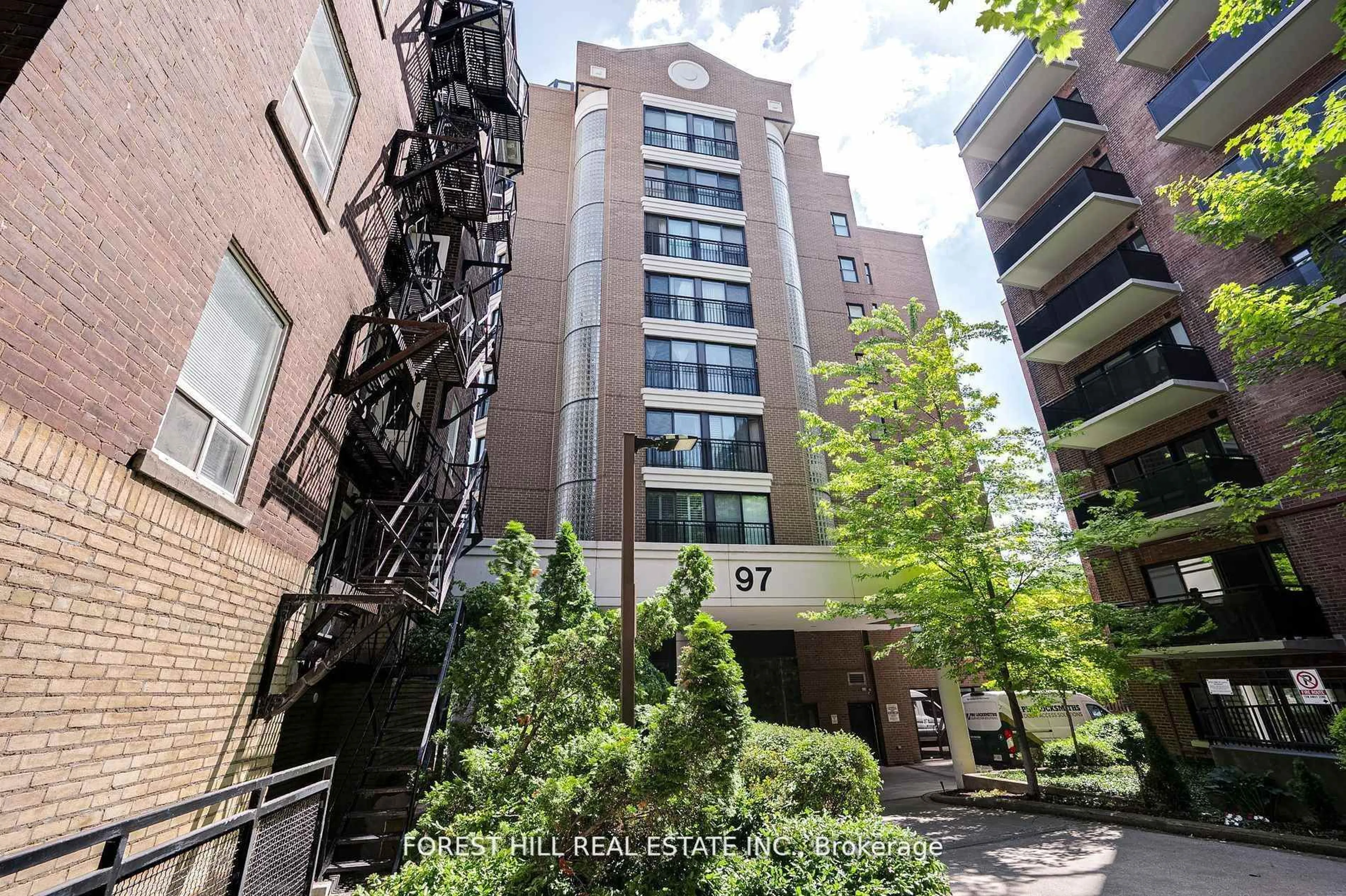 Unknown for 97 Lawton Blvd #804, Toronto Ontario M4V 1Z6