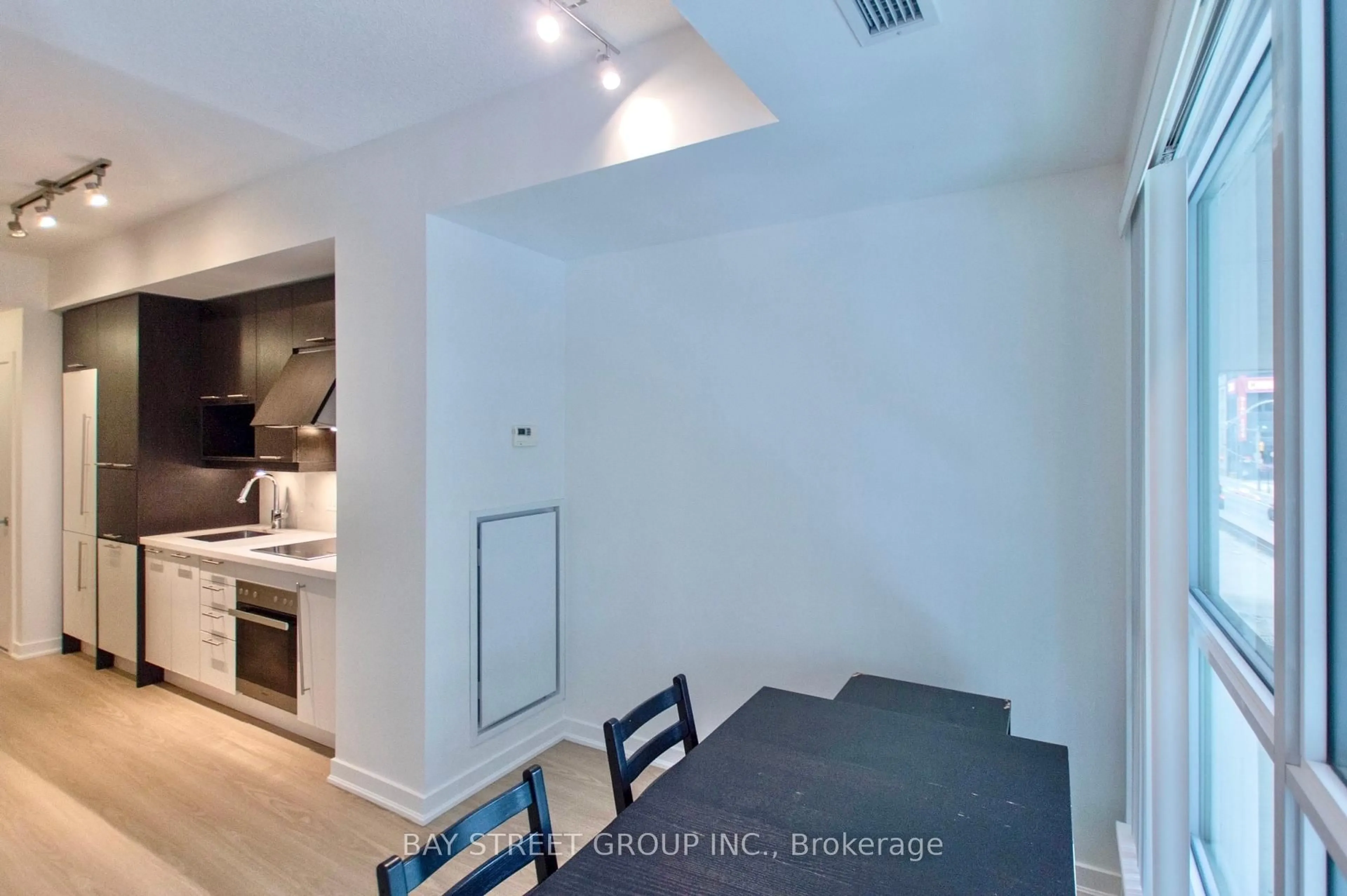 A pic of a room for 199 Richmond St #203, Toronto Ontario M5V 0H4