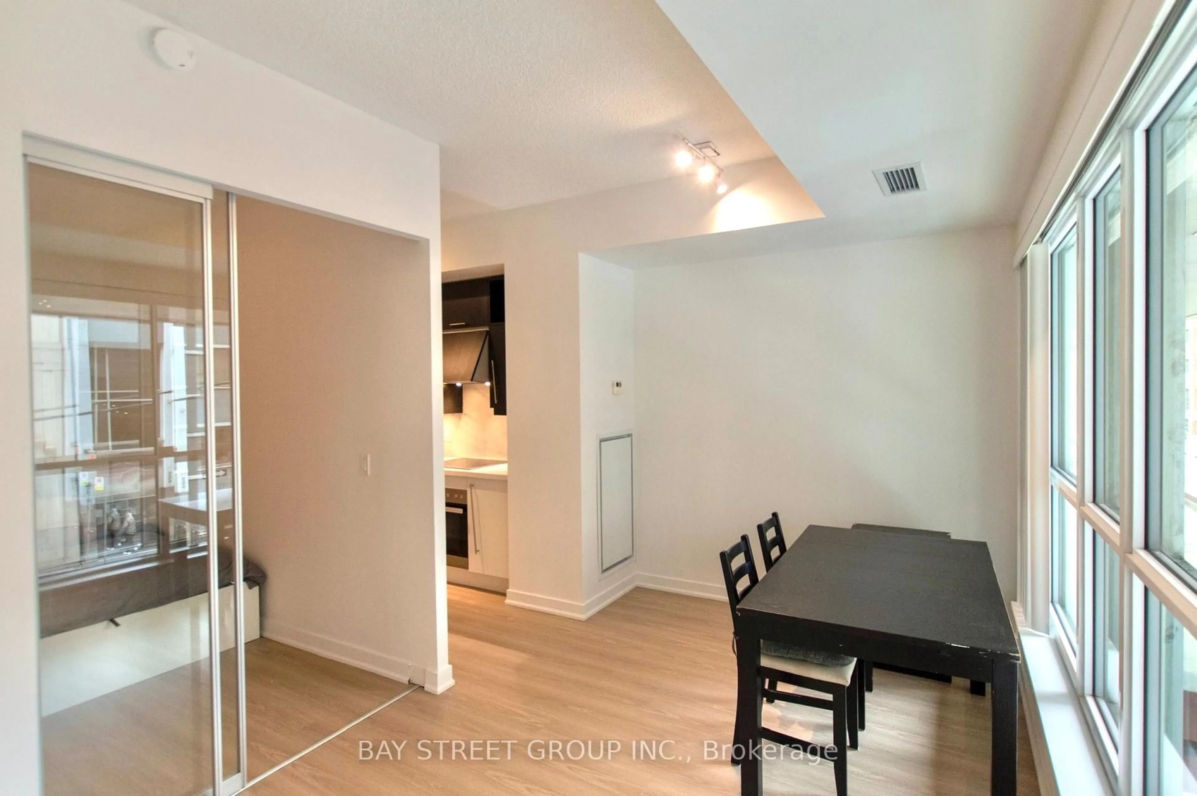 A pic of a room for 199 Richmond St #203, Toronto Ontario M5V 0H4
