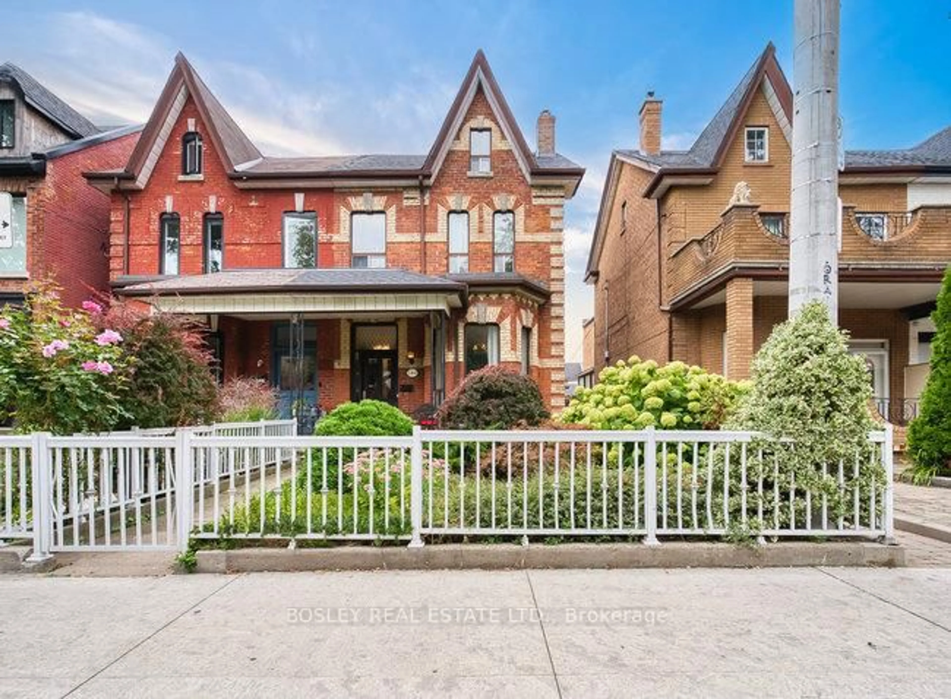 Home with brick exterior material, street for 140 Dovercourt Rd, Toronto Ontario M6J 3C4