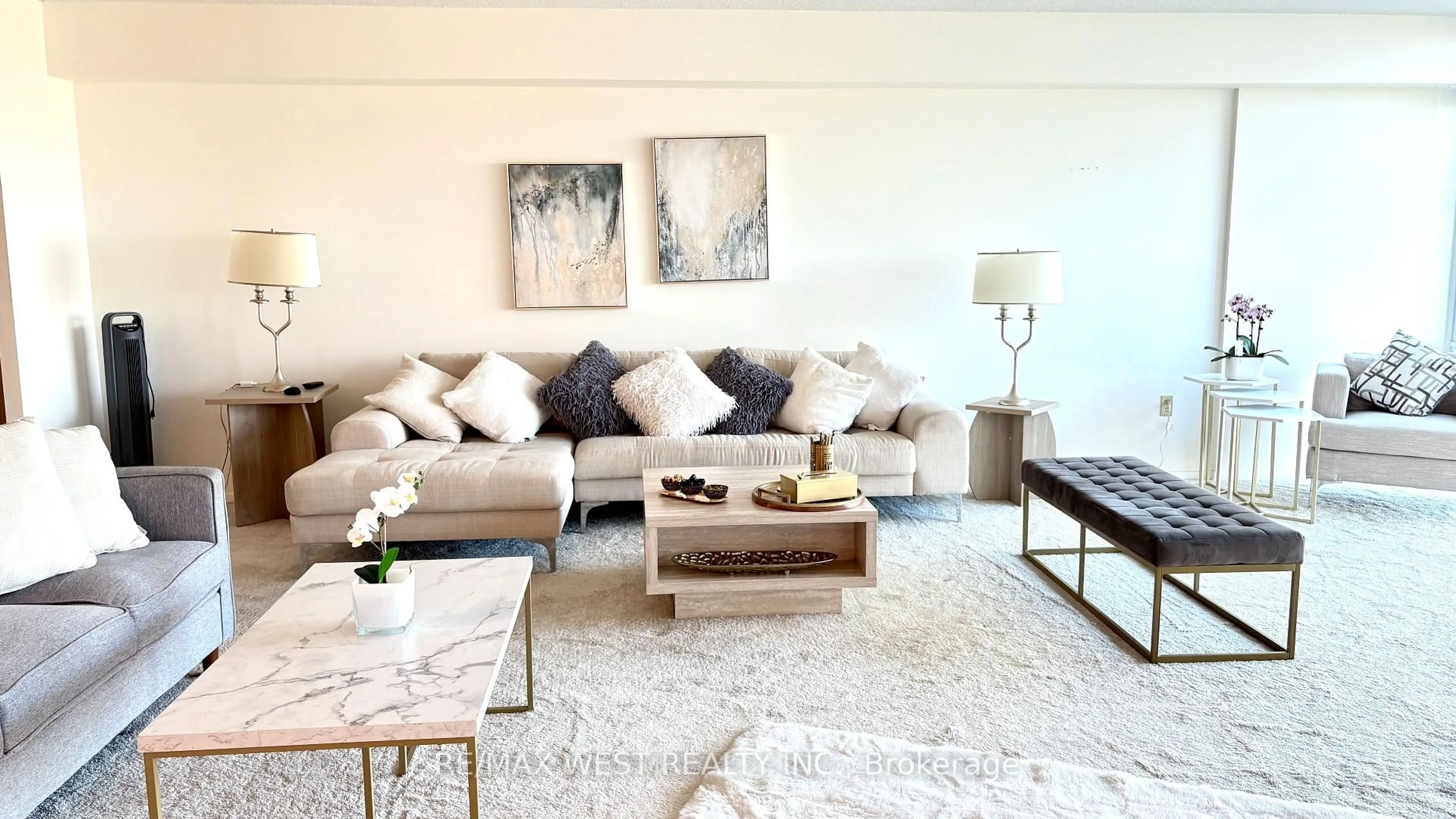 Living room with furniture, unknown for 3303 Don Mills Rd #2604, Toronto Ontario M2J 4T6