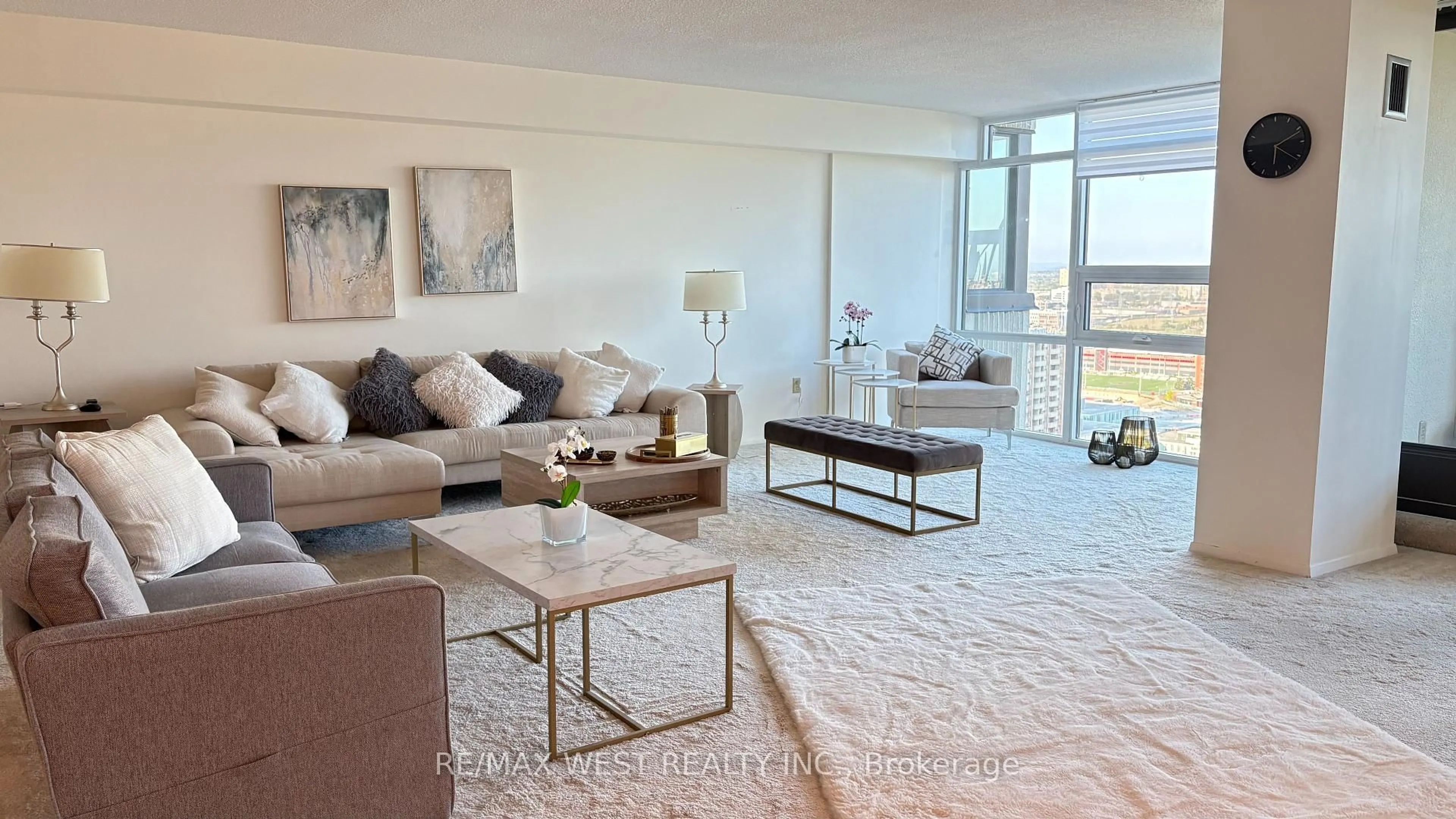 Living room with furniture, carpet floor for 3303 Don Mills Rd #2604, Toronto Ontario M2J 4T6