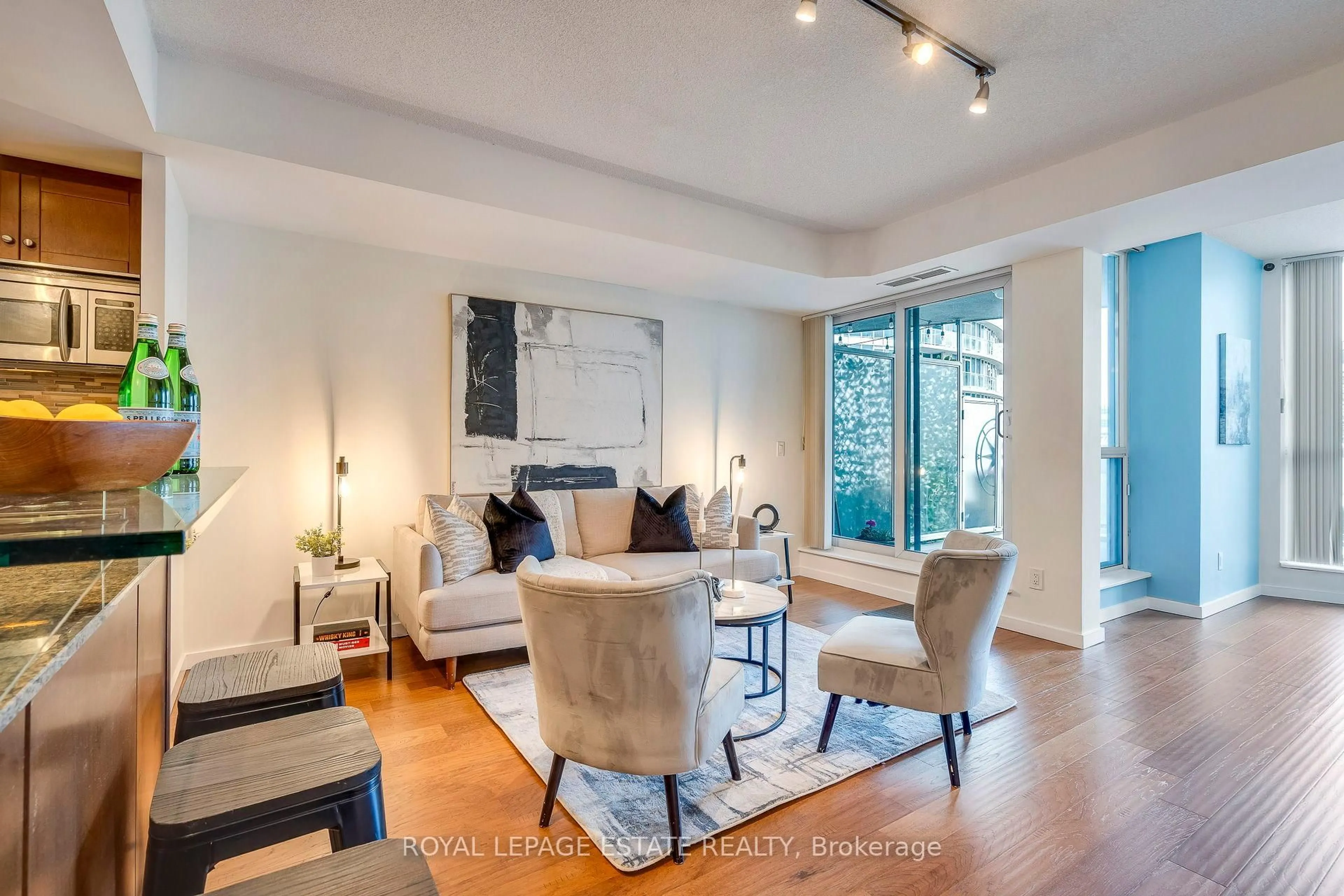 Living room with furniture, unknown for 218 Queens Quay #402, Toronto Ontario M5J 2Y6