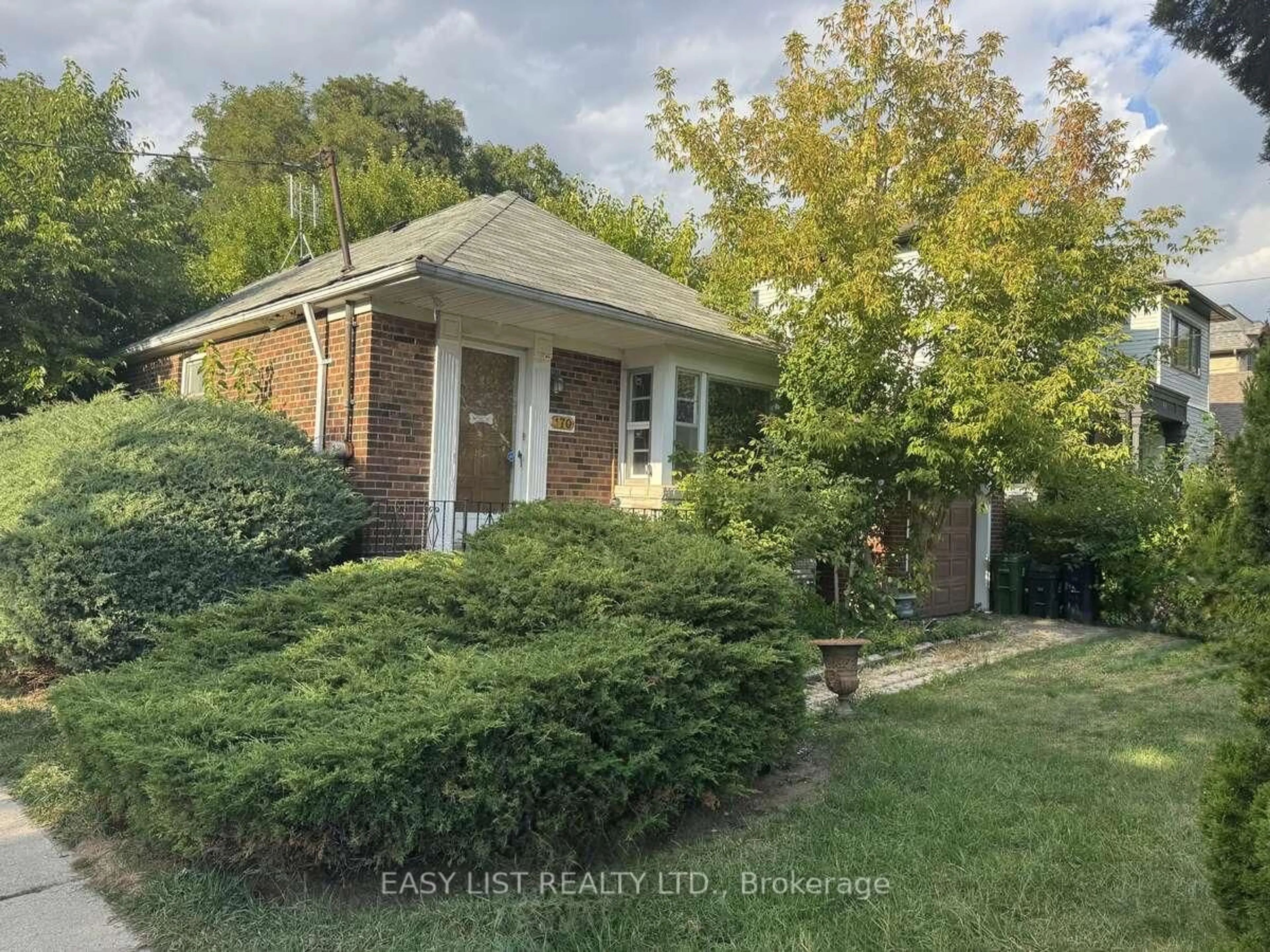 Home with brick exterior material, street for 170 Haddington Ave, Toronto Ontario M5M 2P6