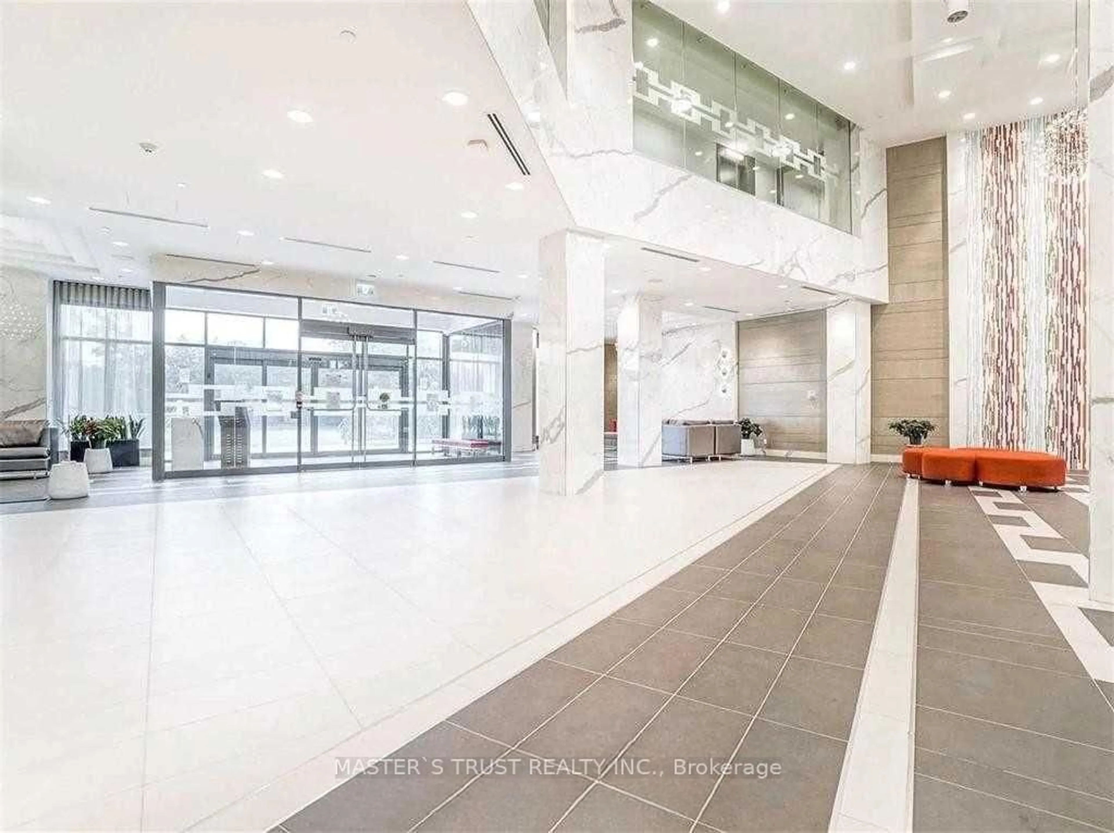 Indoor foyer for 60 Ann O'reilly Rd #460, Toronto Ontario M2J 0C8