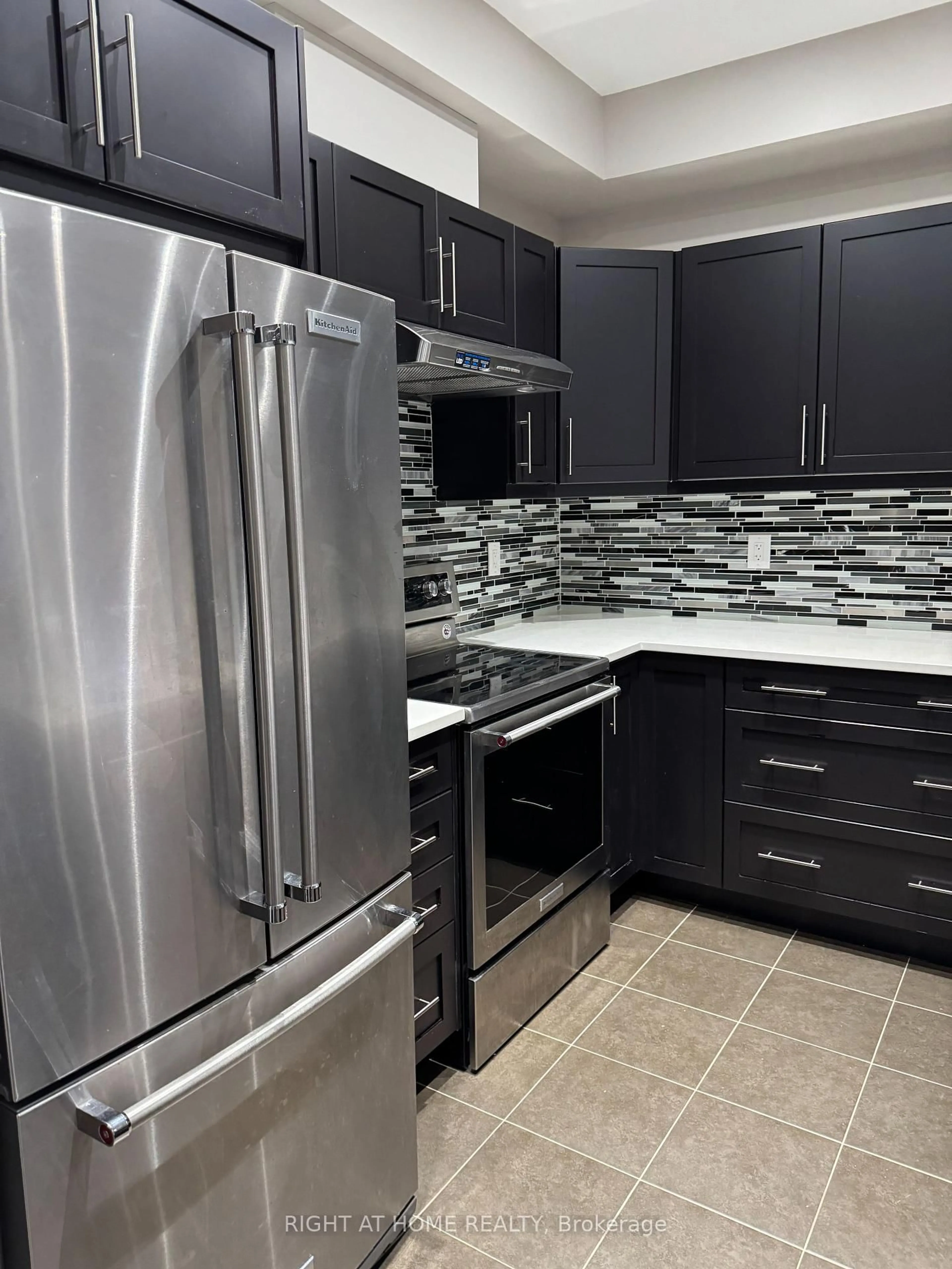 Contemporary kitchen, ceramic/tile floor for 37 Drewry Ave #19, Toronto Ontario M2M 0B4