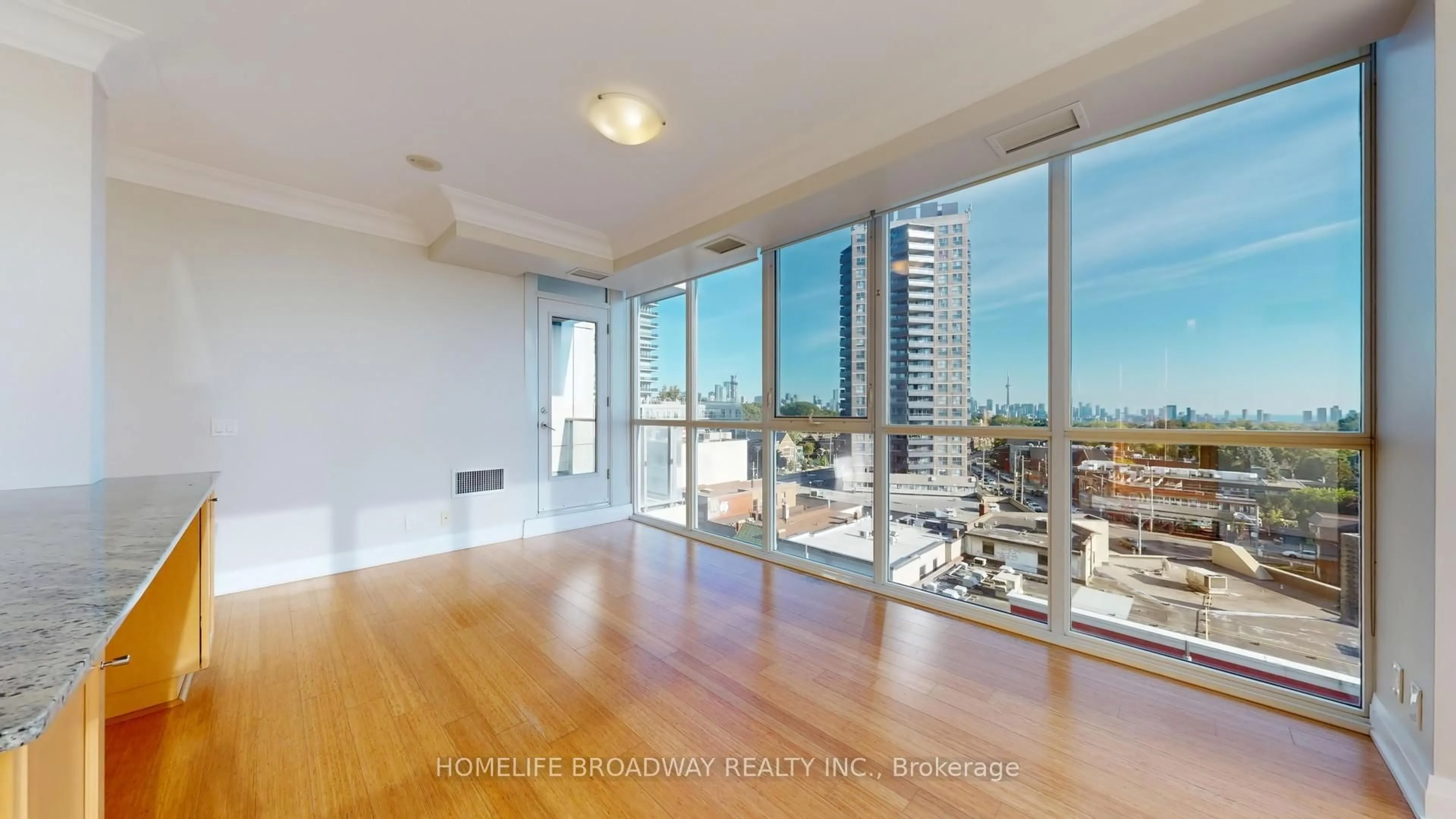 Unknown for 530 St Clair Ave #608, Toronto Ontario M6C 0A2