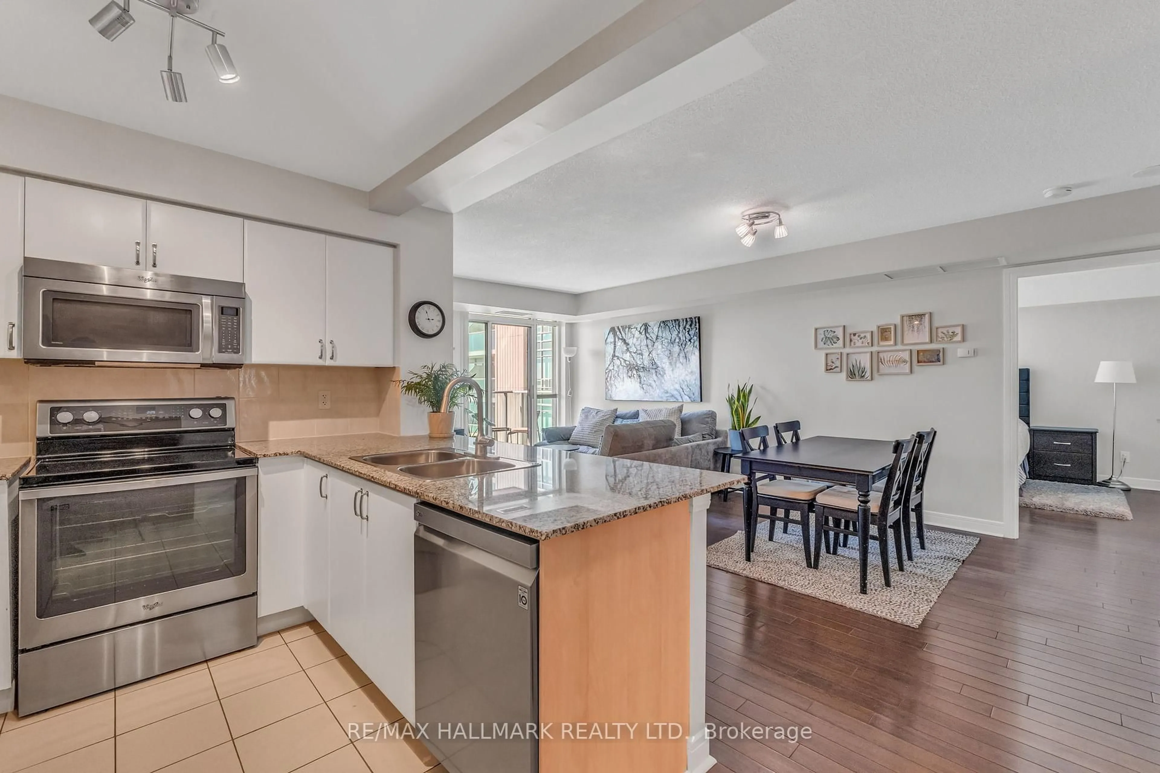 Open concept kitchen, unknown for 35 Bales Ave #1216, Toronto Ontario M2N 7L7