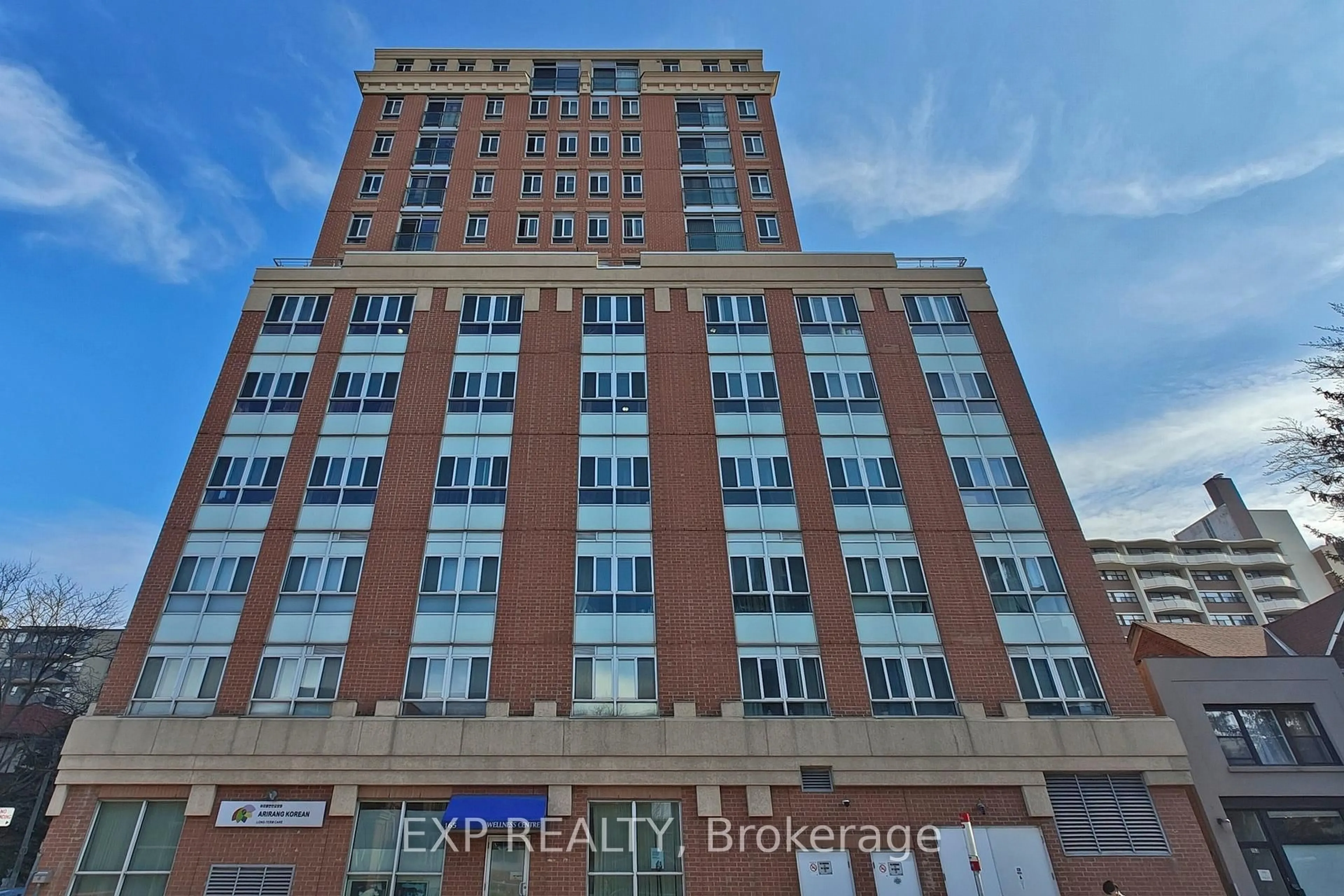 Unknown for 15 Maplewood Ave #PH6, Toronto Ontario M6C 4B4