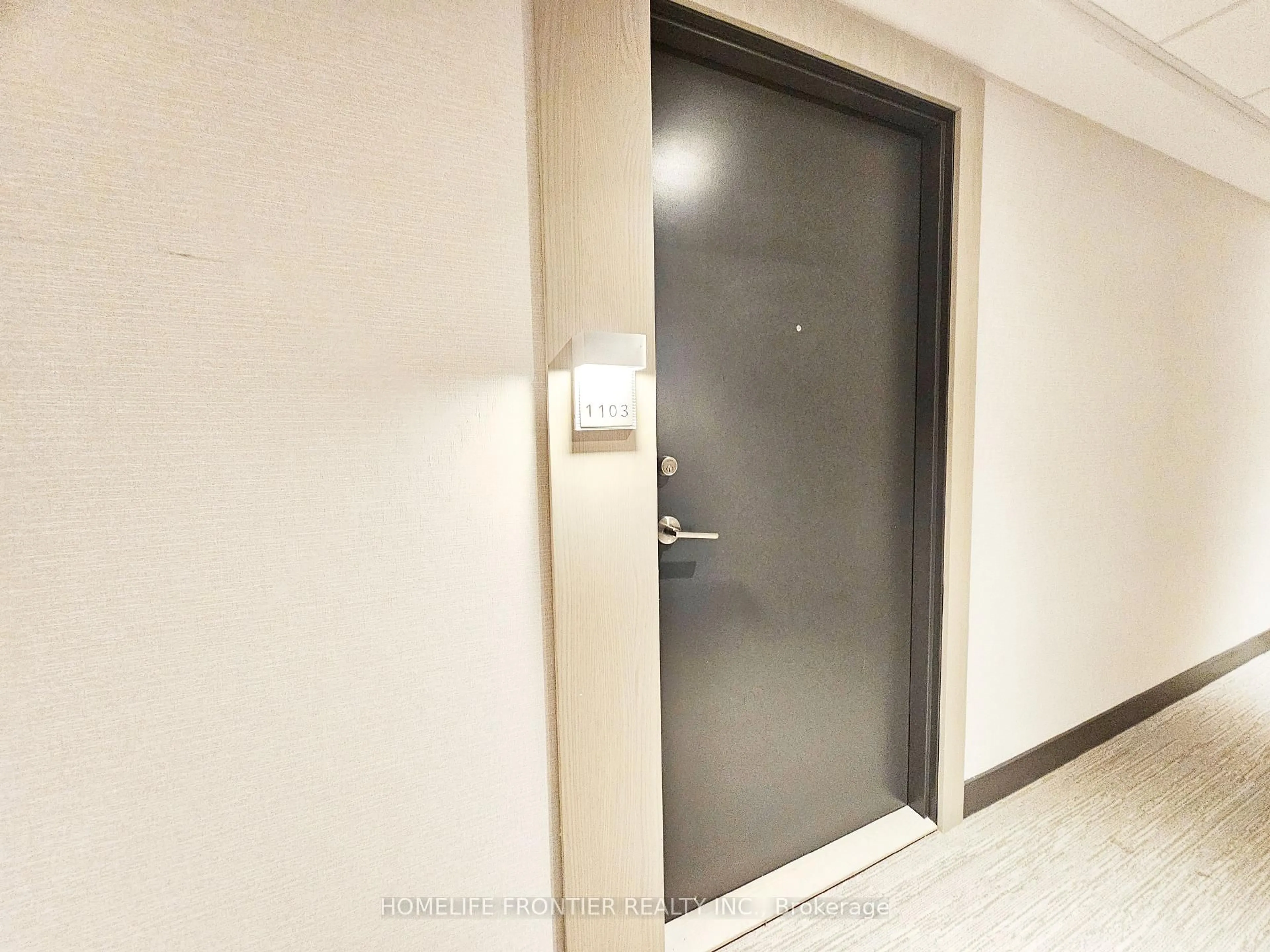 Indoor foyer for 8 Olympic Garden Dr #S1103, Toronto Ontario M2M 0B9