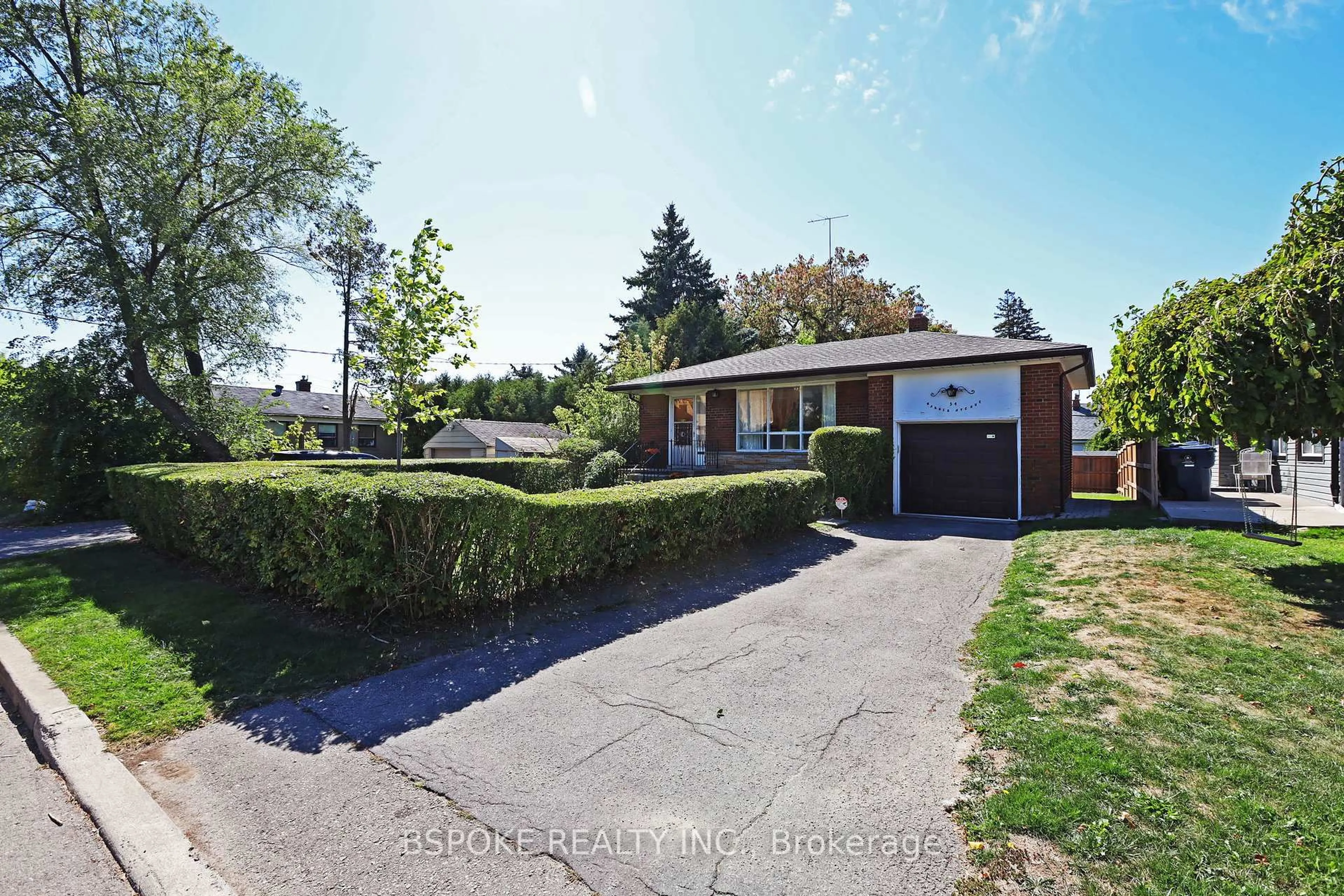 A pic from outside/outdoor area/front of a property/back of a property/a pic from drone, street for 54 Warner Ave, Toronto Ontario M4A 1Z4