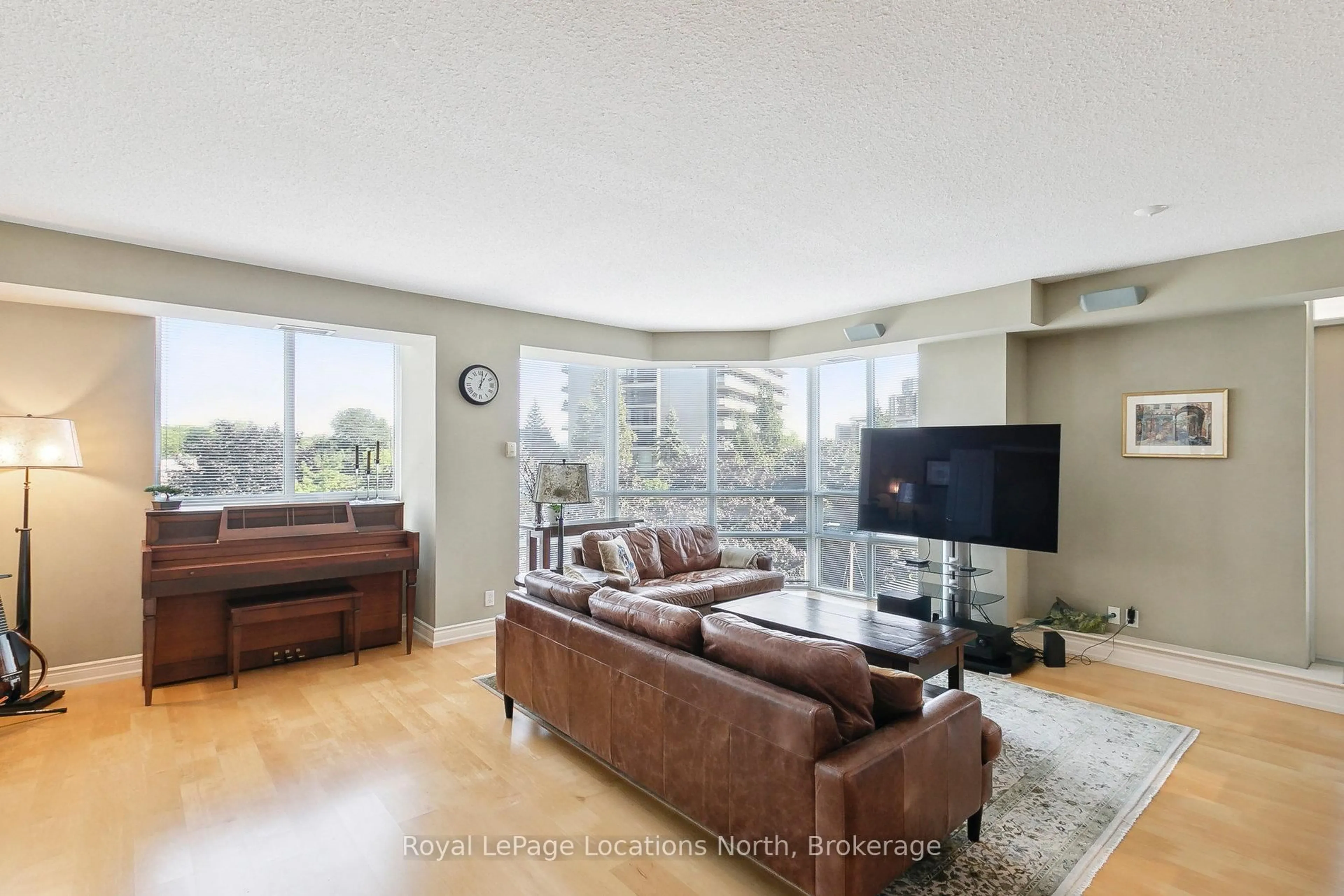 Living room with furniture, unknown for 20 Collier St #502, Toronto Ontario M4W 3Y4