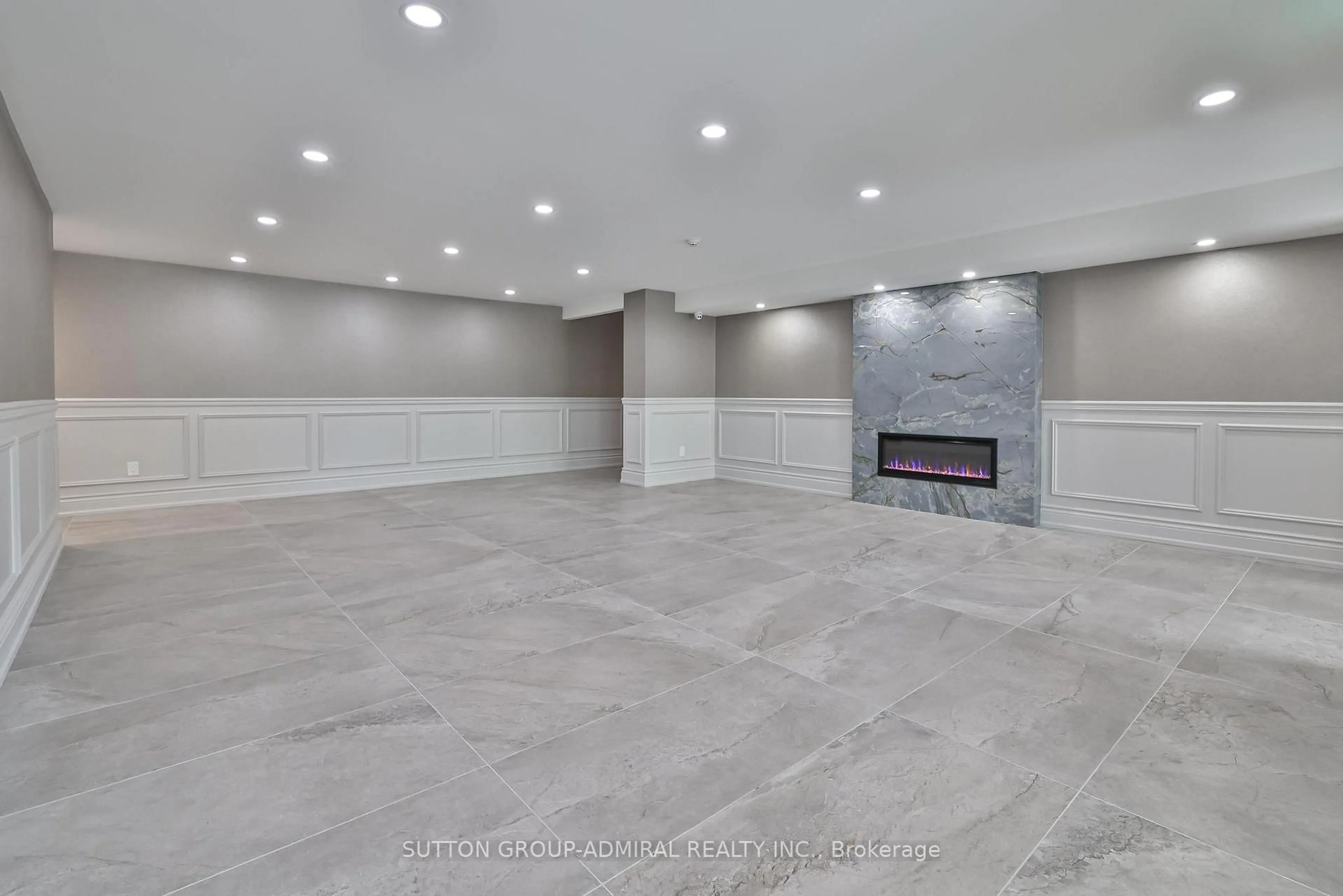 A pic of a room for 90 Fisherville Rd #104, Toronto Ontario M2R 3J9