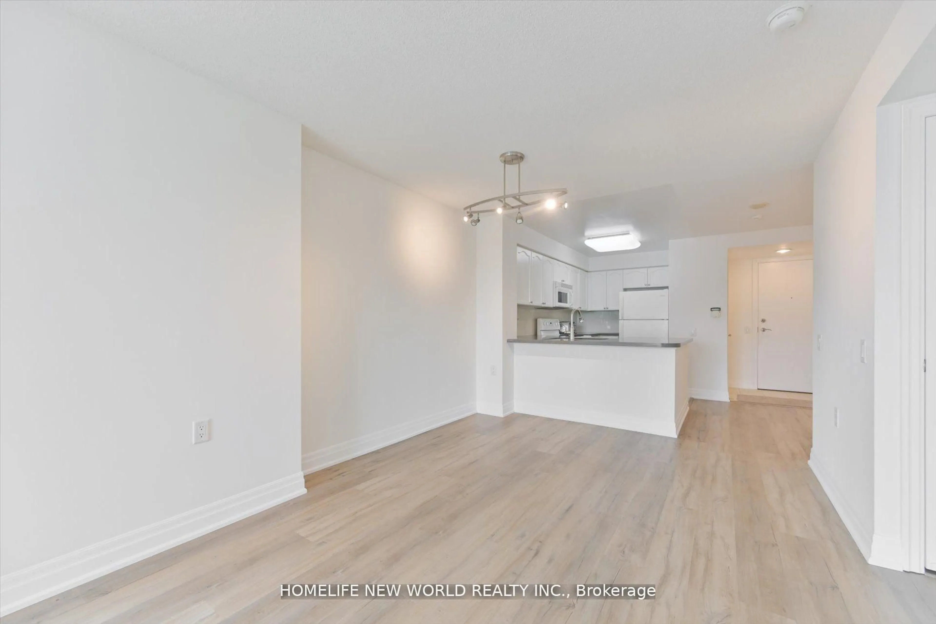 Unknown for 21 Hillcrest Ave #607, Toronto Ontario M2N 7K2
