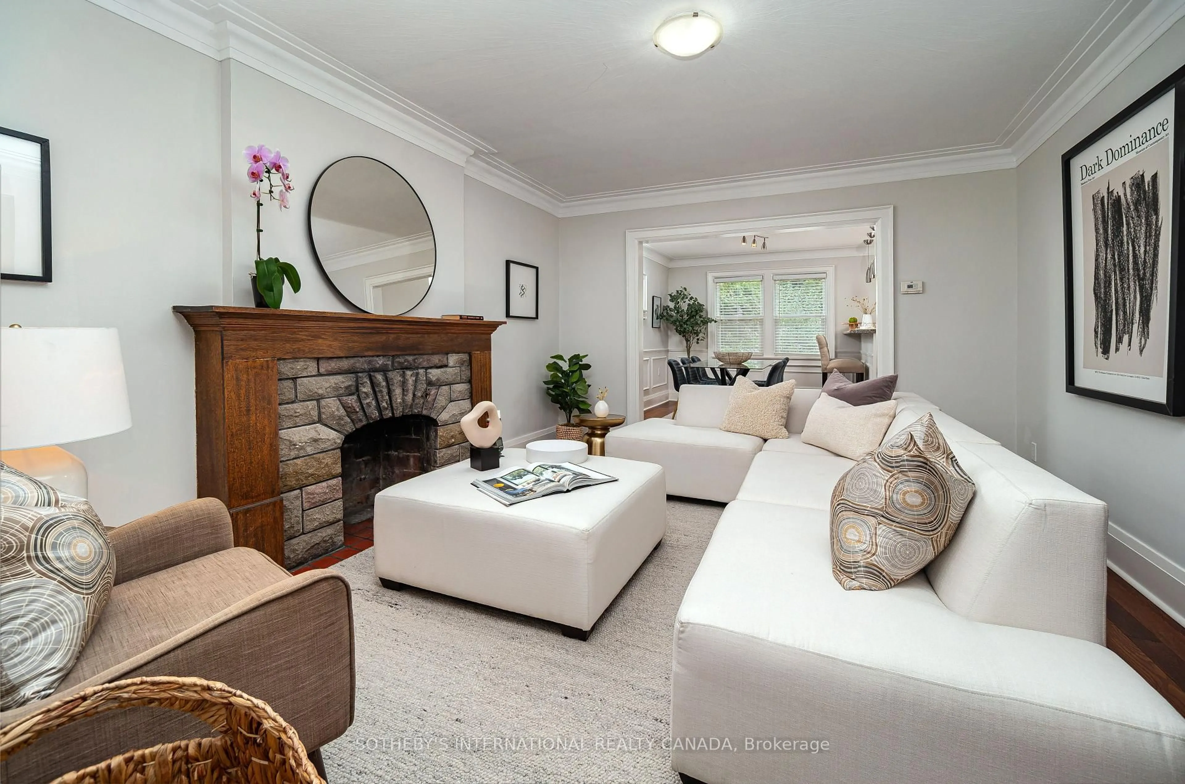 Living room with furniture, unknown for 147 Rumsey Rd, Toronto Ontario M4G 1P3