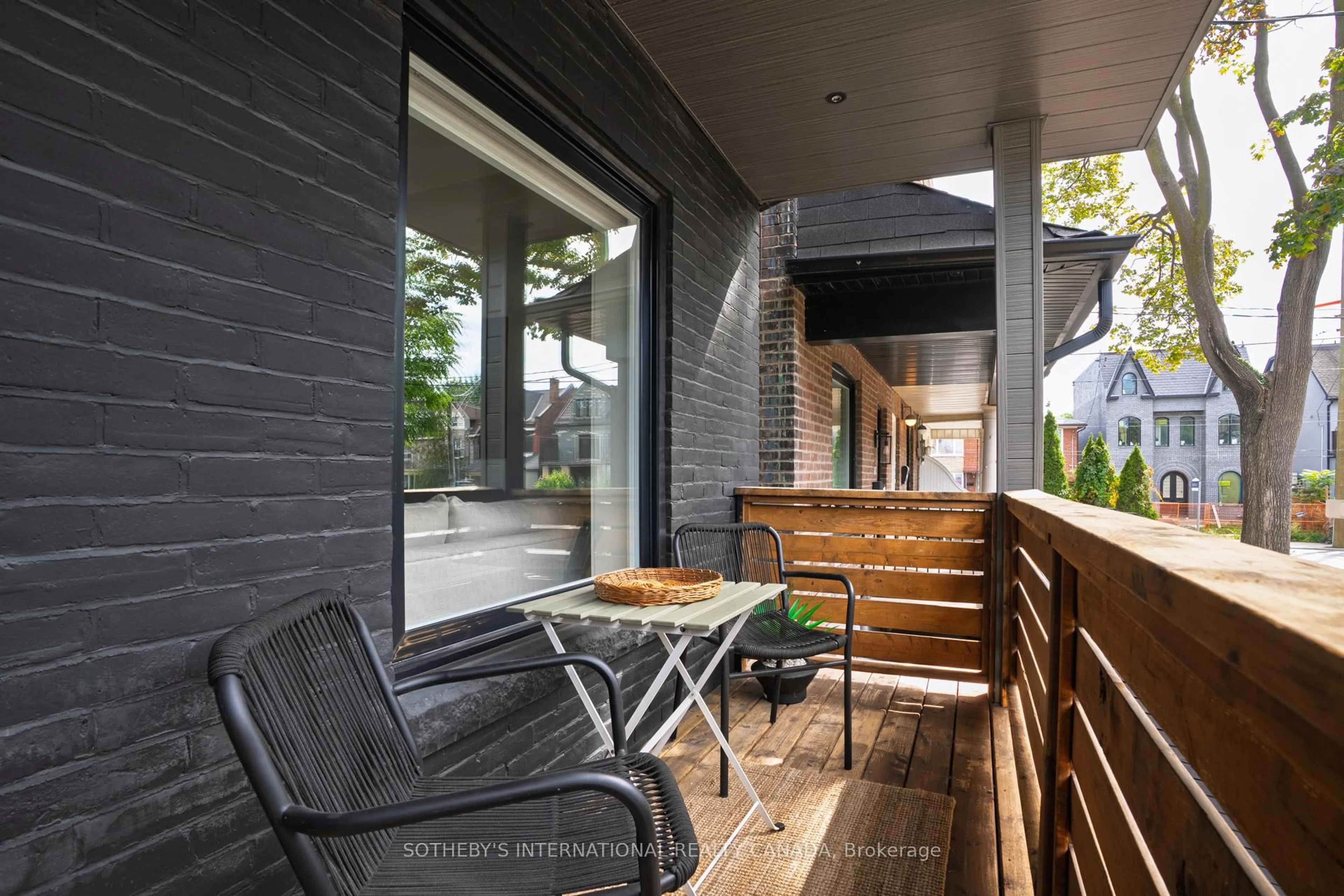 Patio, street for 7 Beatrice St, Toronto Ontario M6J 2T2