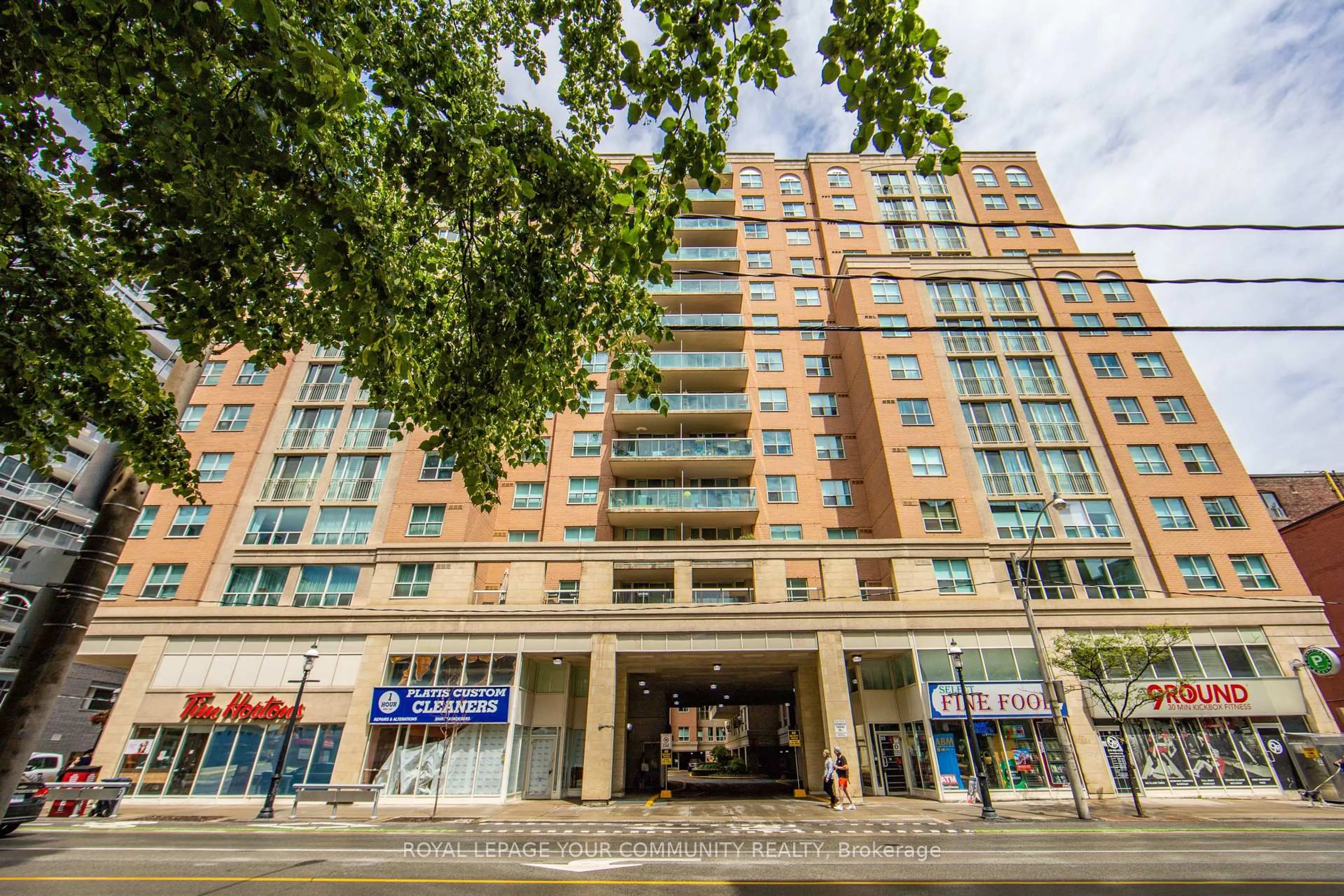 Indoor foyer for 313 Richmond St #1161, Toronto Ontario M5A 4S7