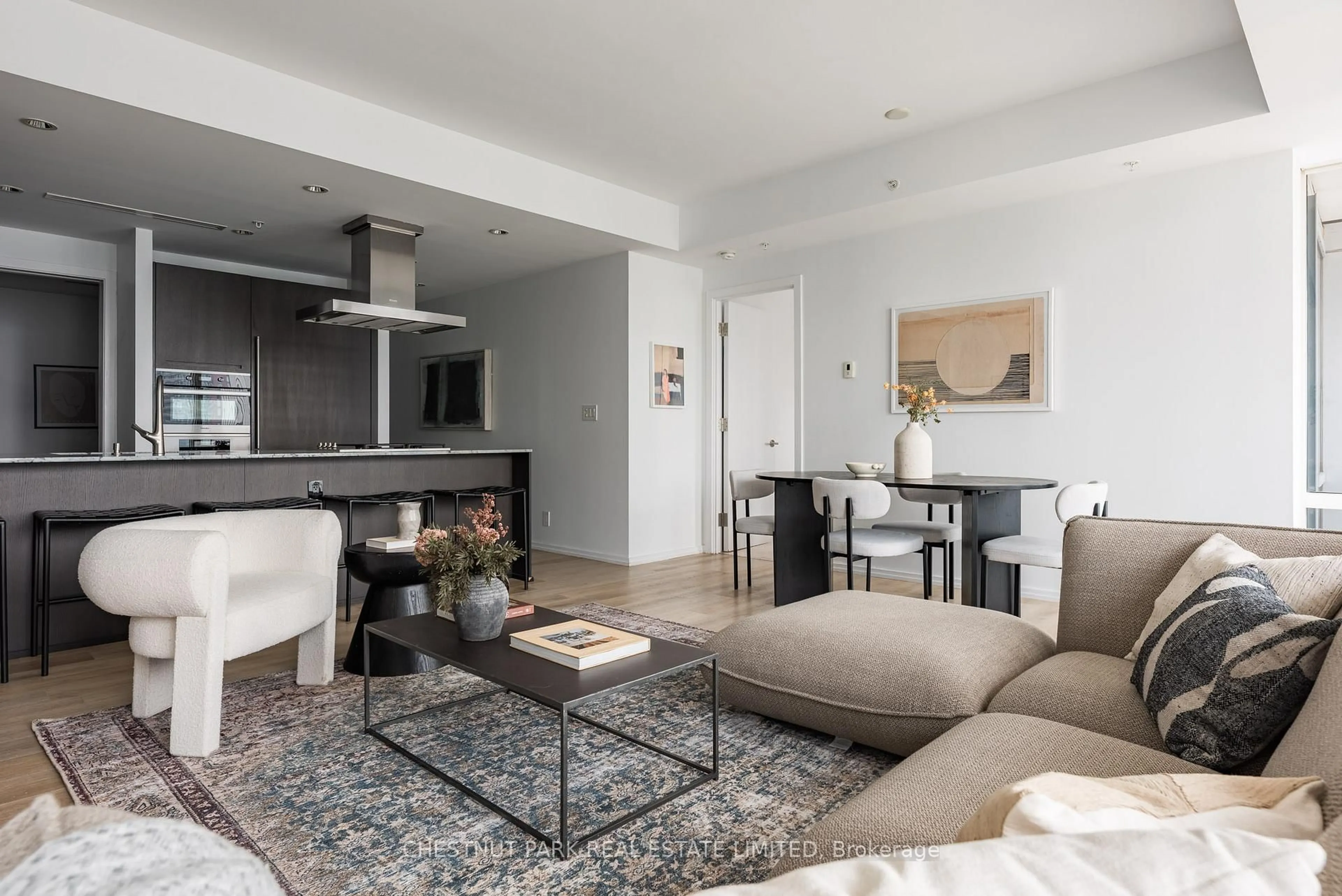 Living room with furniture, unknown for 180 University Ave #3203, Toronto Ontario M5H 0A2
