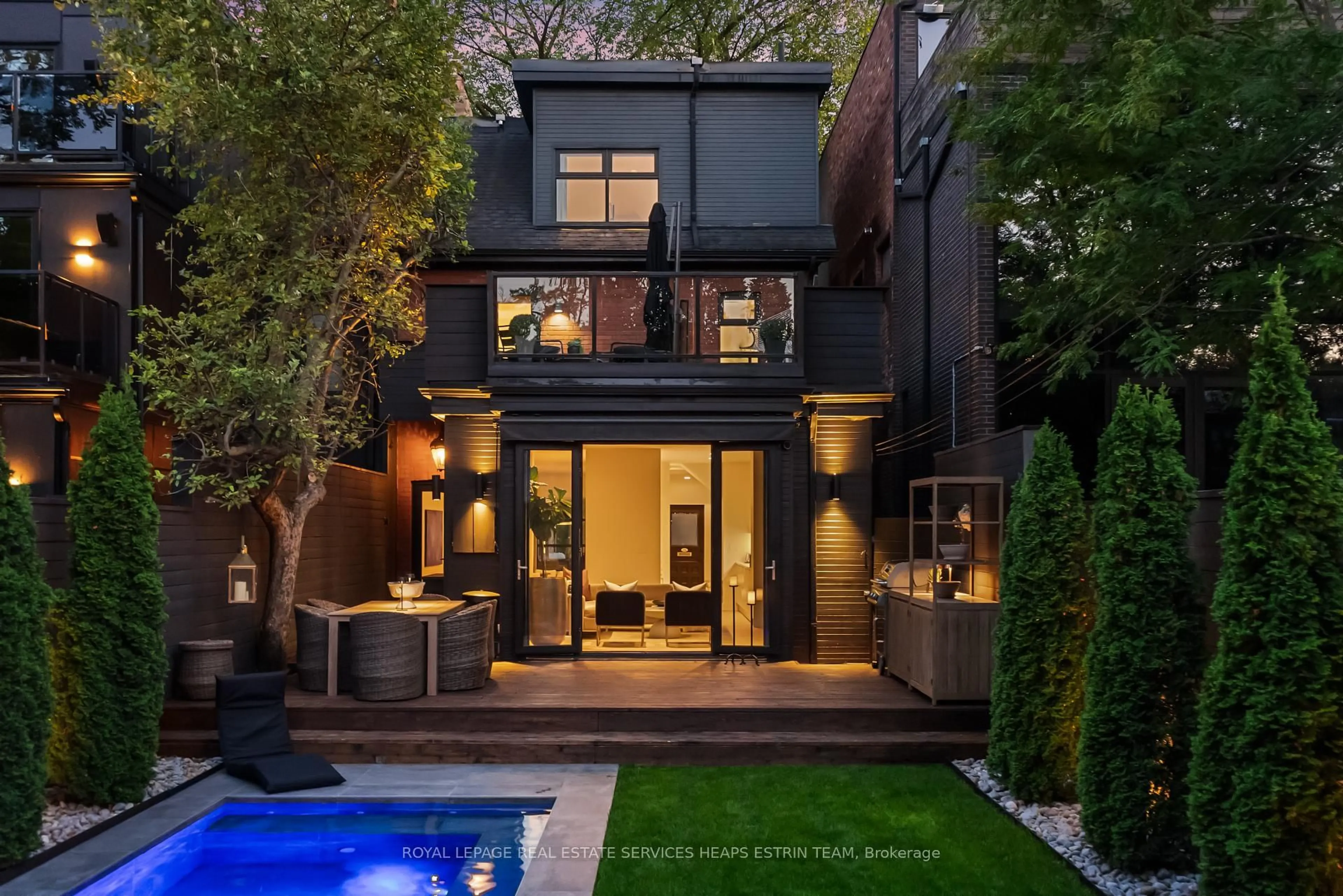 Home with brick exterior material, street for 74 Roxborough St, Toronto Ontario M5R 1T9