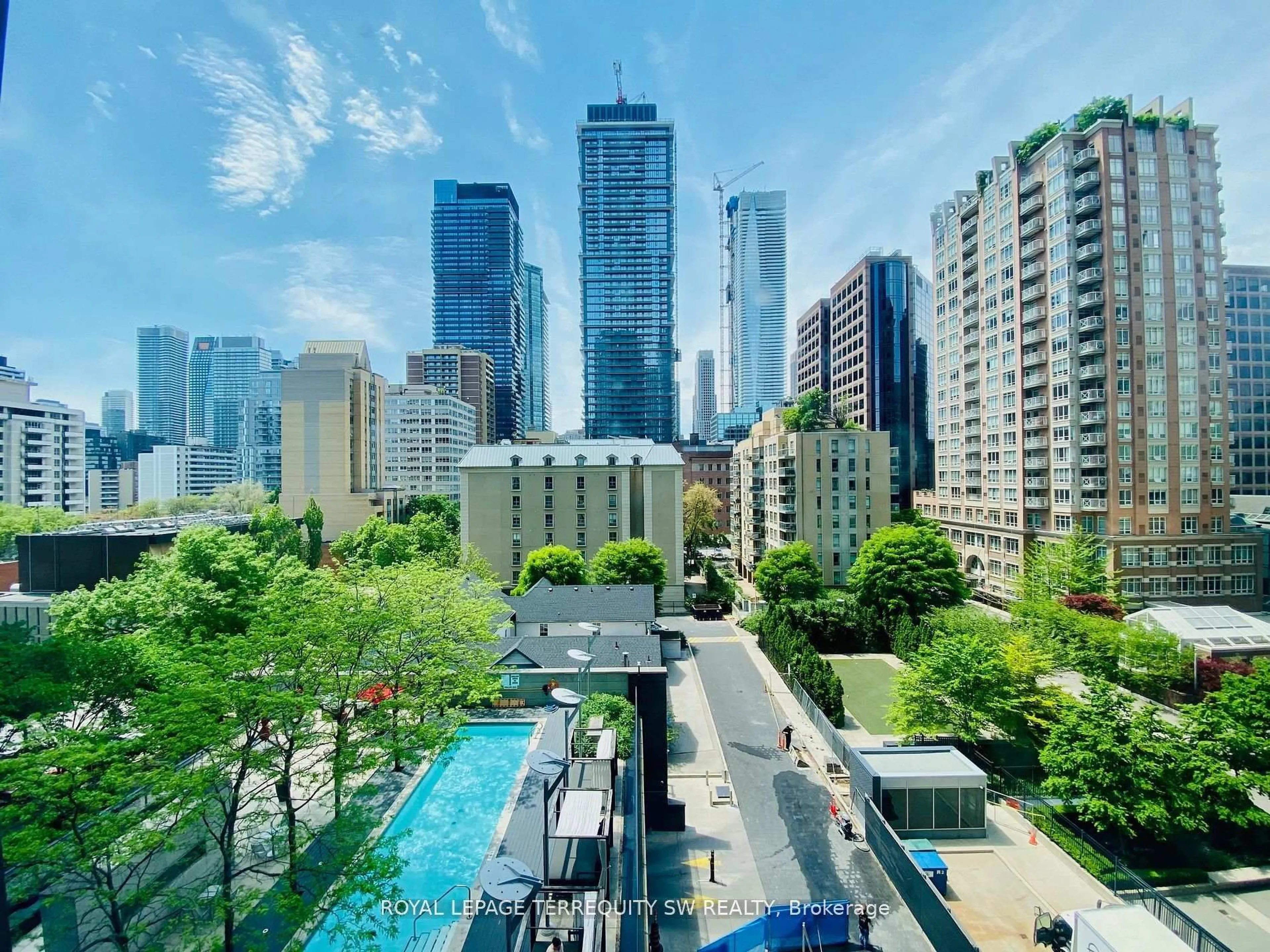 Pool for 110 Charles St #707, Toronto Ontario M4Y 2W7