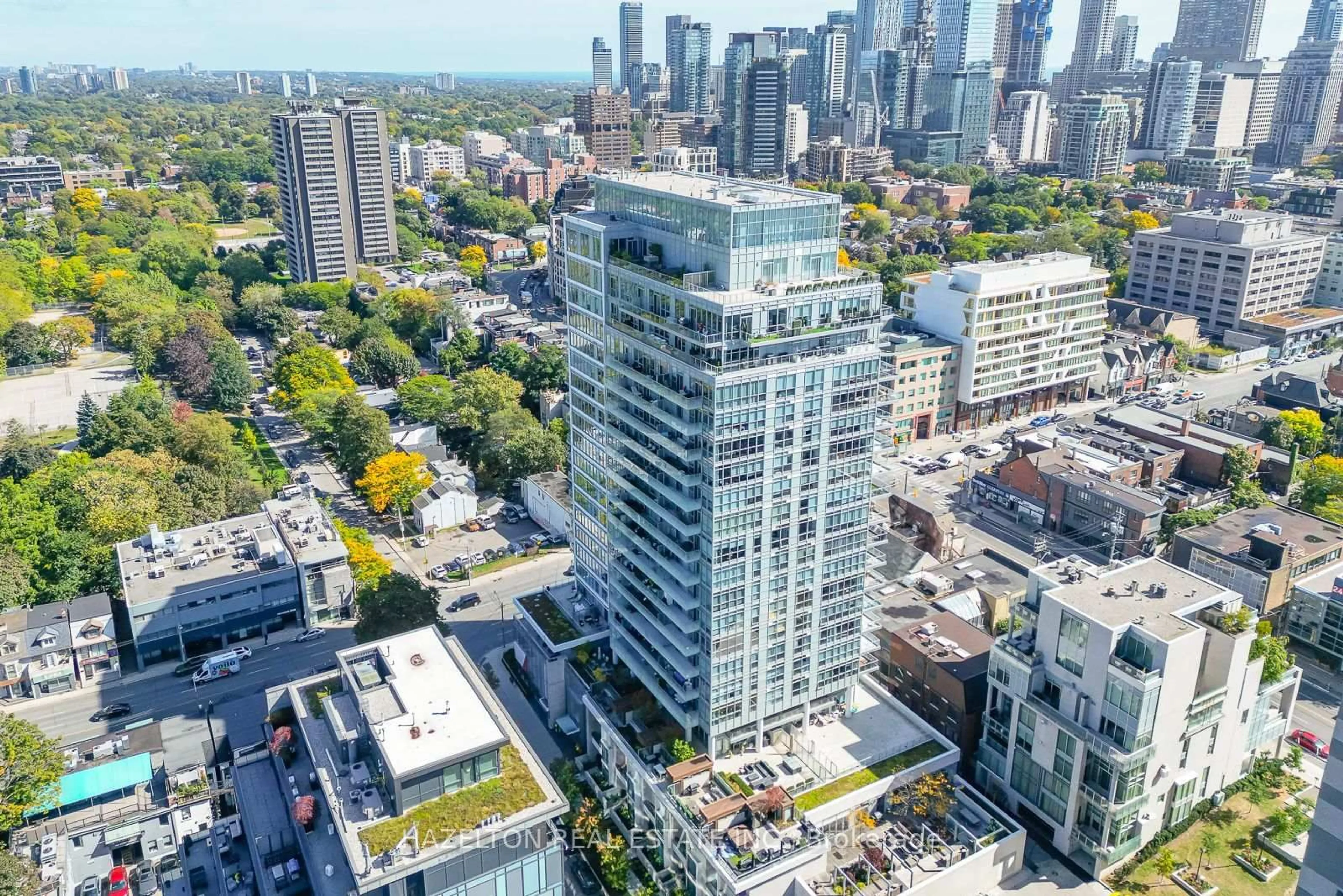 A pic from outside/outdoor area/front of a property/back of a property/a pic from drone, city buildings view from balcony for 170 Avenue Rd #211, Toronto Ontario M5R 0A4