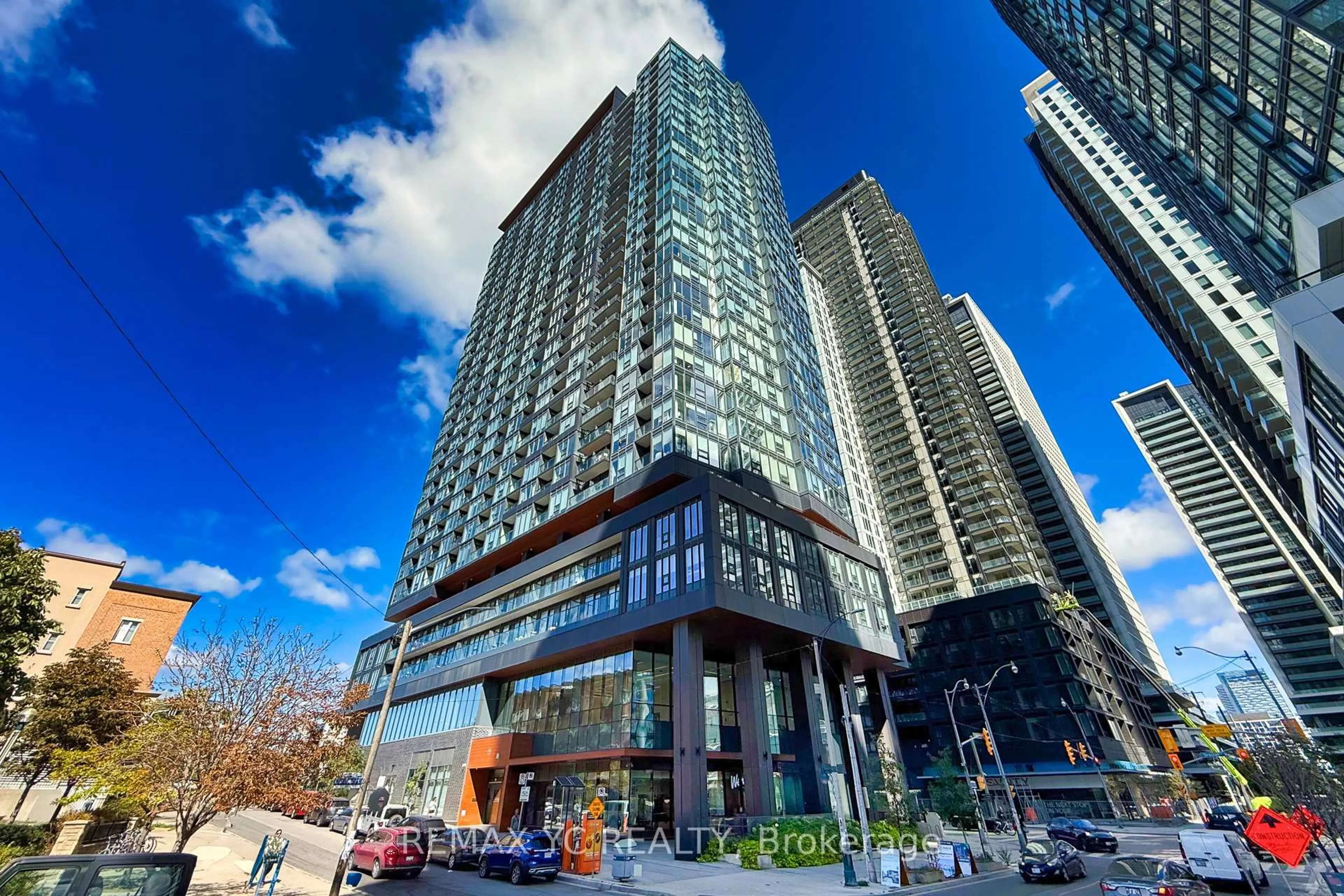 Patio, building for 19 Western Battery Rd #2202, Toronto Ontario M6K 3S4