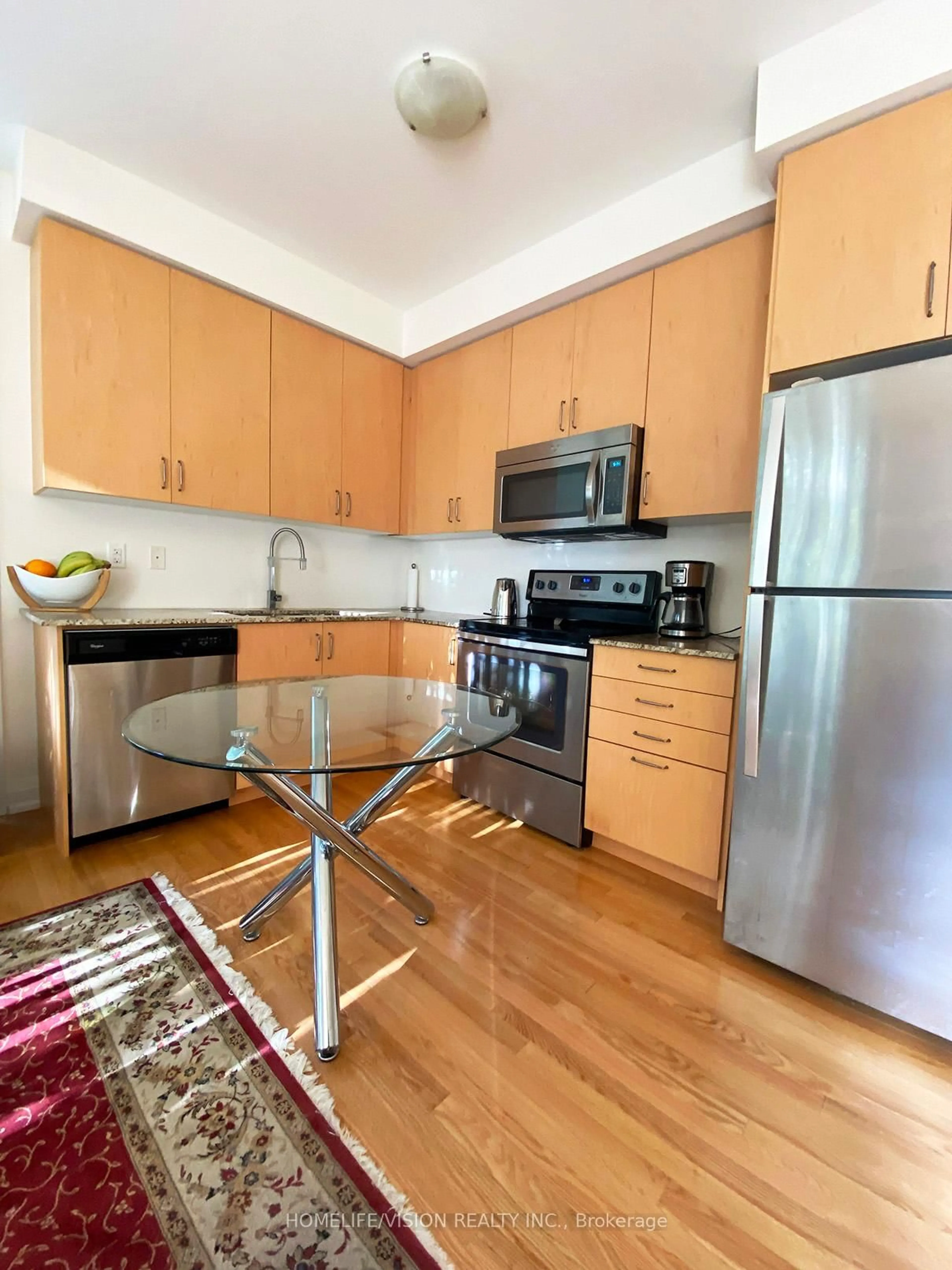 Standard kitchen, wood/laminate floor for 23 Eldora Ave #70, Toronto Ontario M2M 0B5