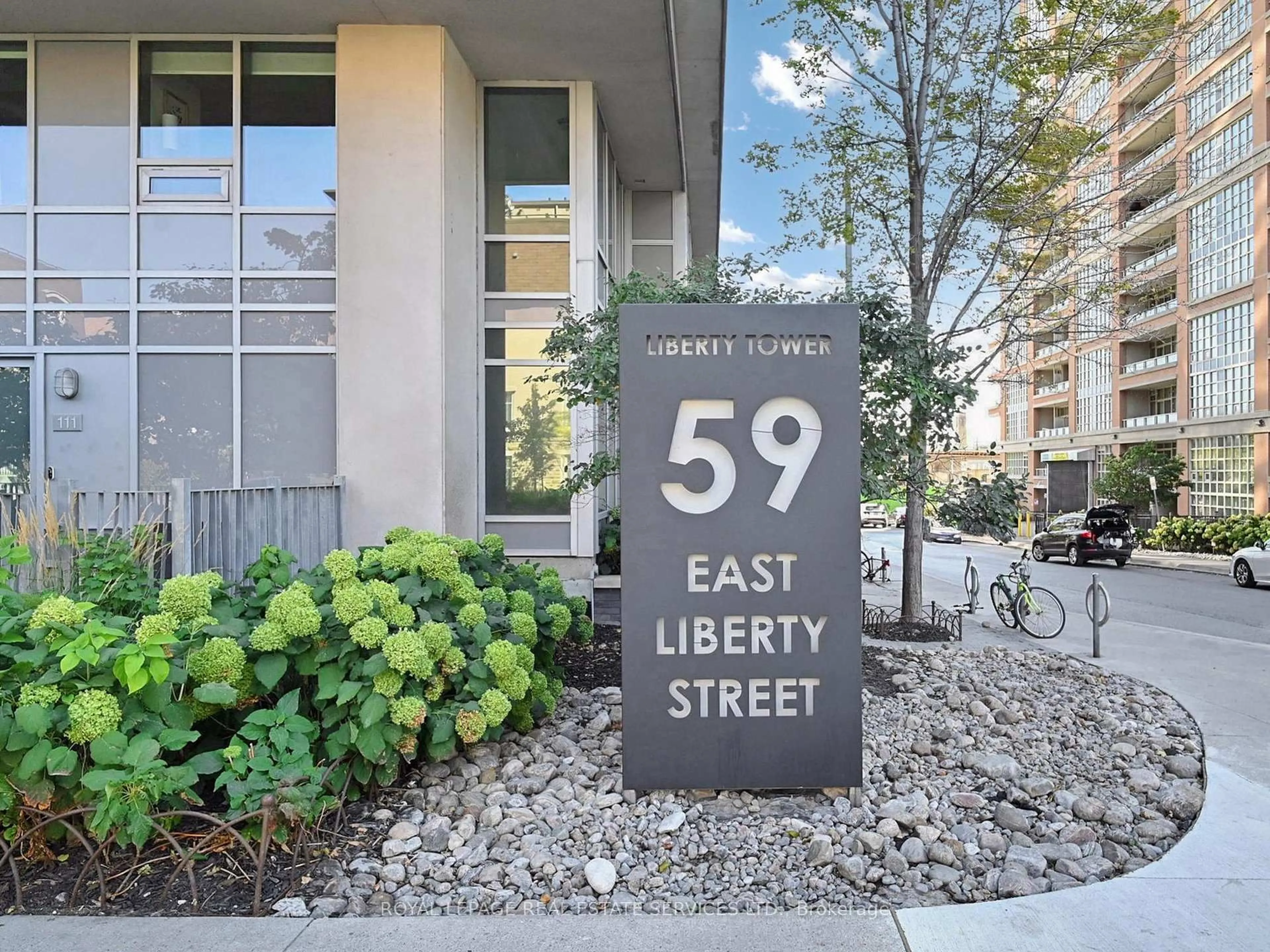 Indoor entryway for 59 East Liberty St #209, Toronto Ontario M6K 3R1