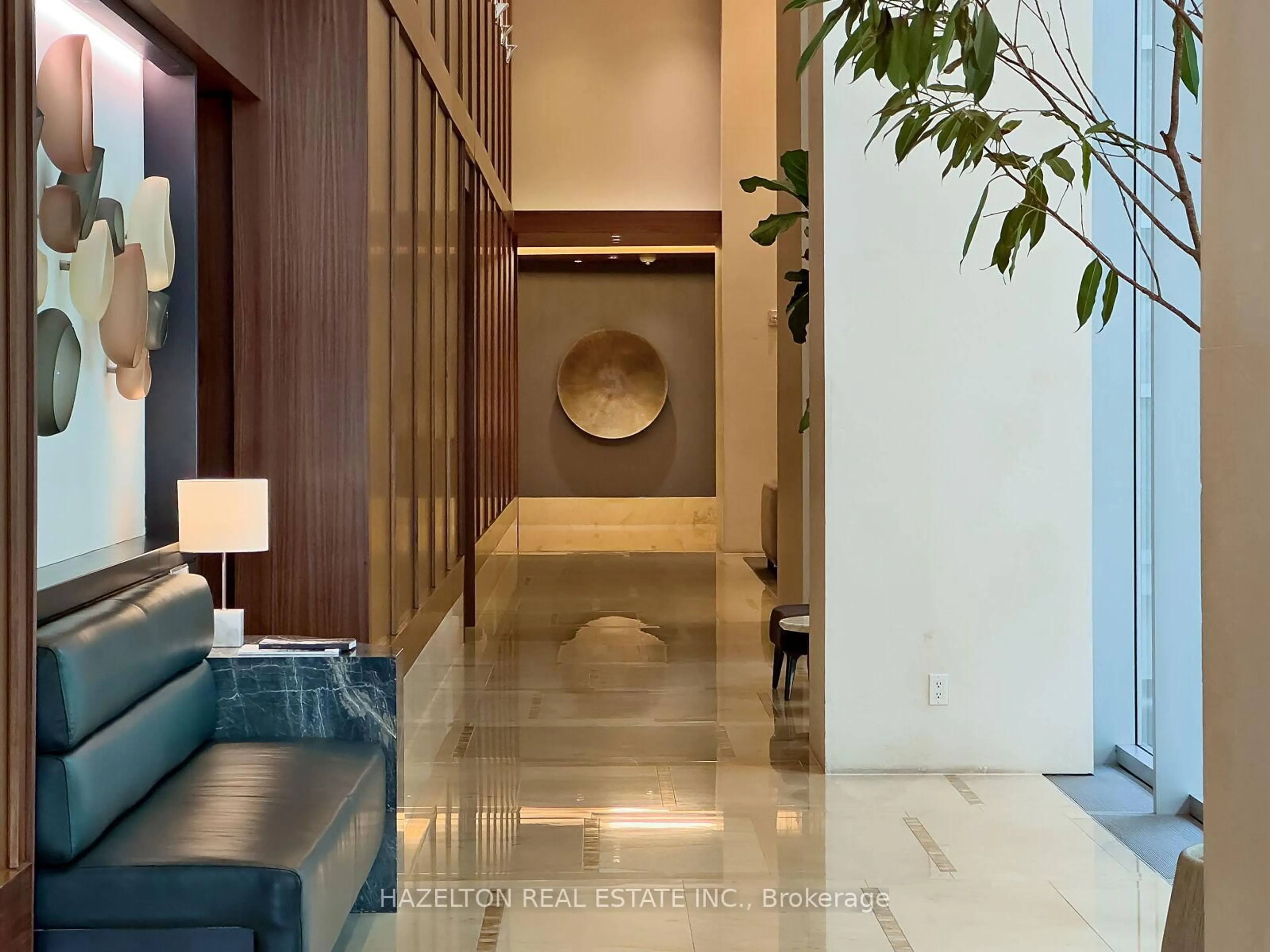 Indoor foyer for 183 Wellington Ave #4006, Toronto Ontario M5V 0A1