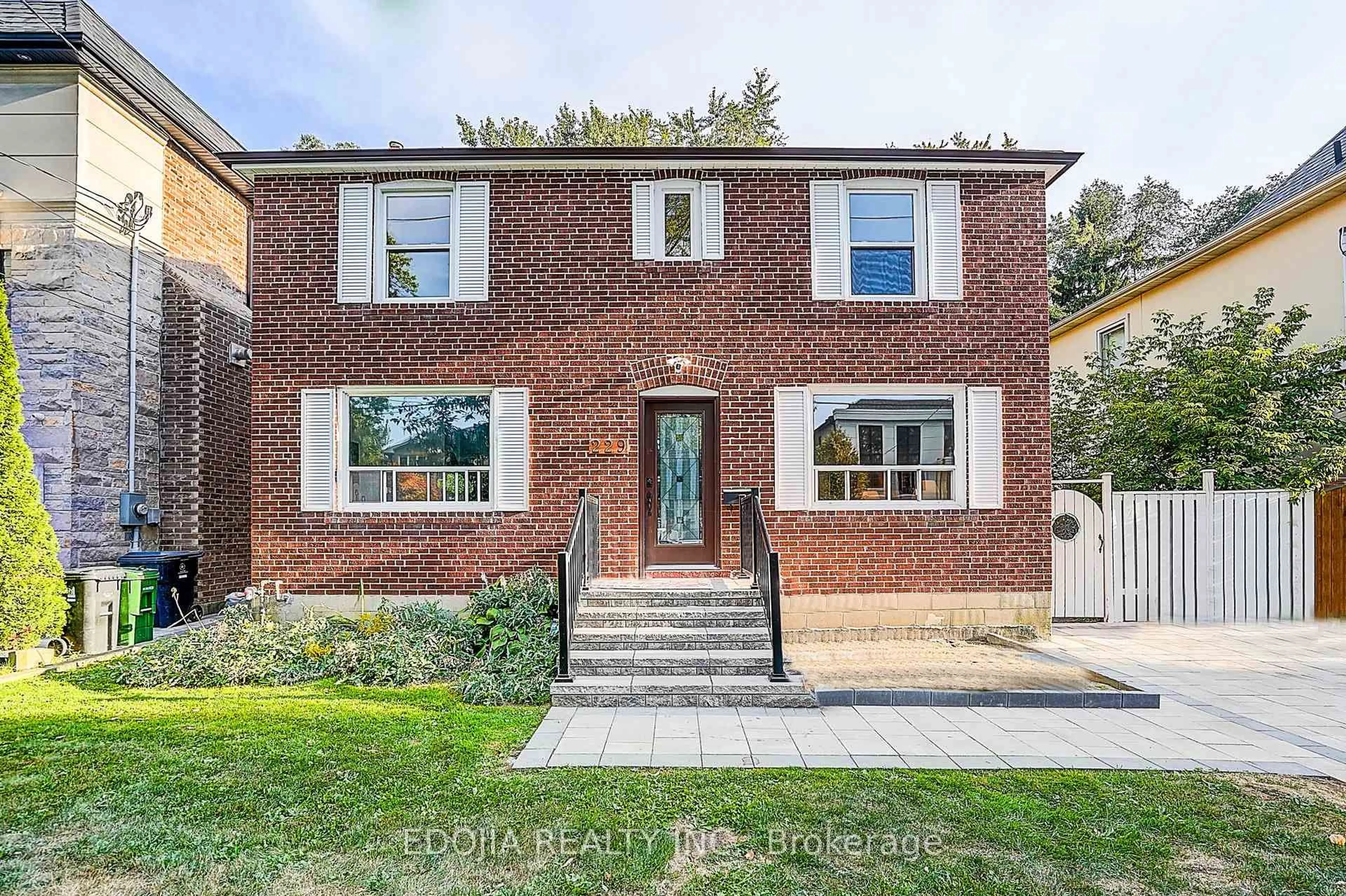 Home with brick exterior material, street for 229 Empress Ave, Toronto Ontario M2N 3V1