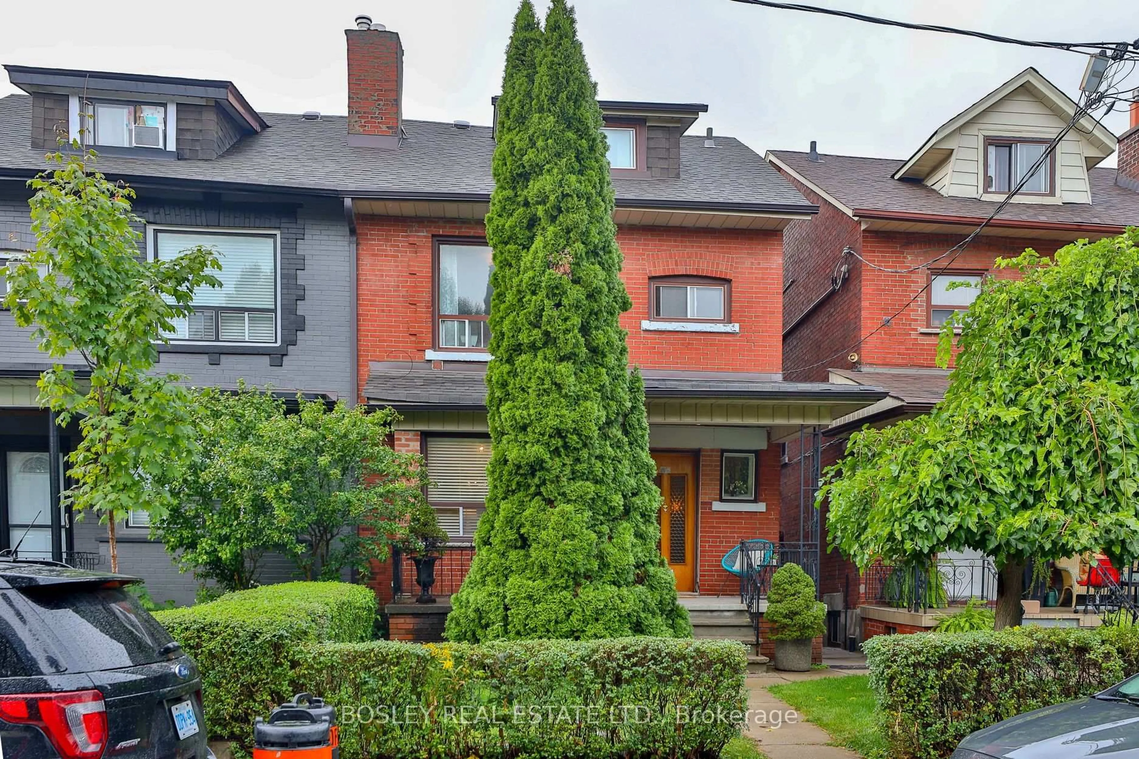 Home with brick exterior material, street for 628 Manning Ave, Toronto Ontario M6G 2V9