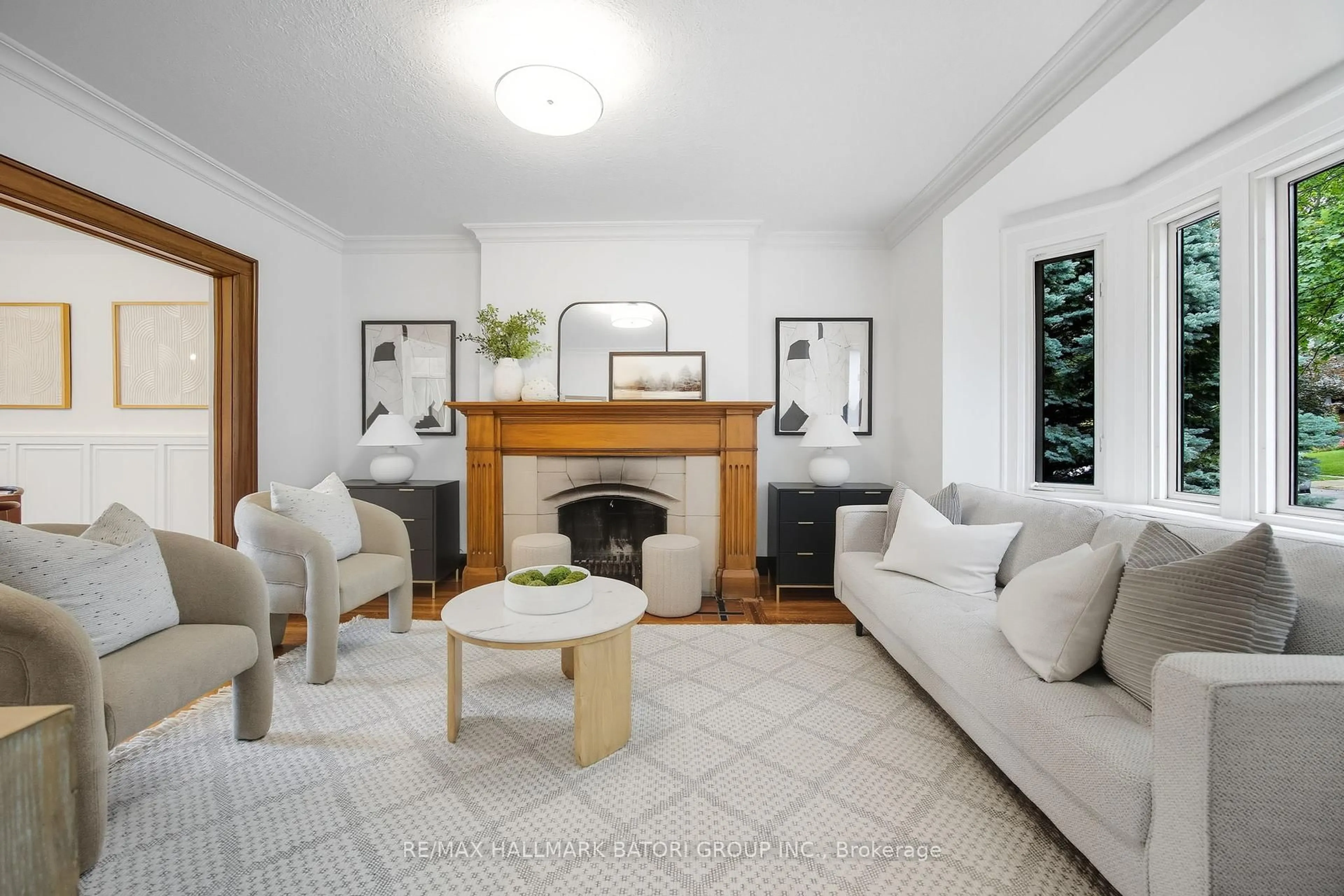 Living room with furniture, unknown for 458 St Clements Ave, Toronto Ontario M5N 1M1