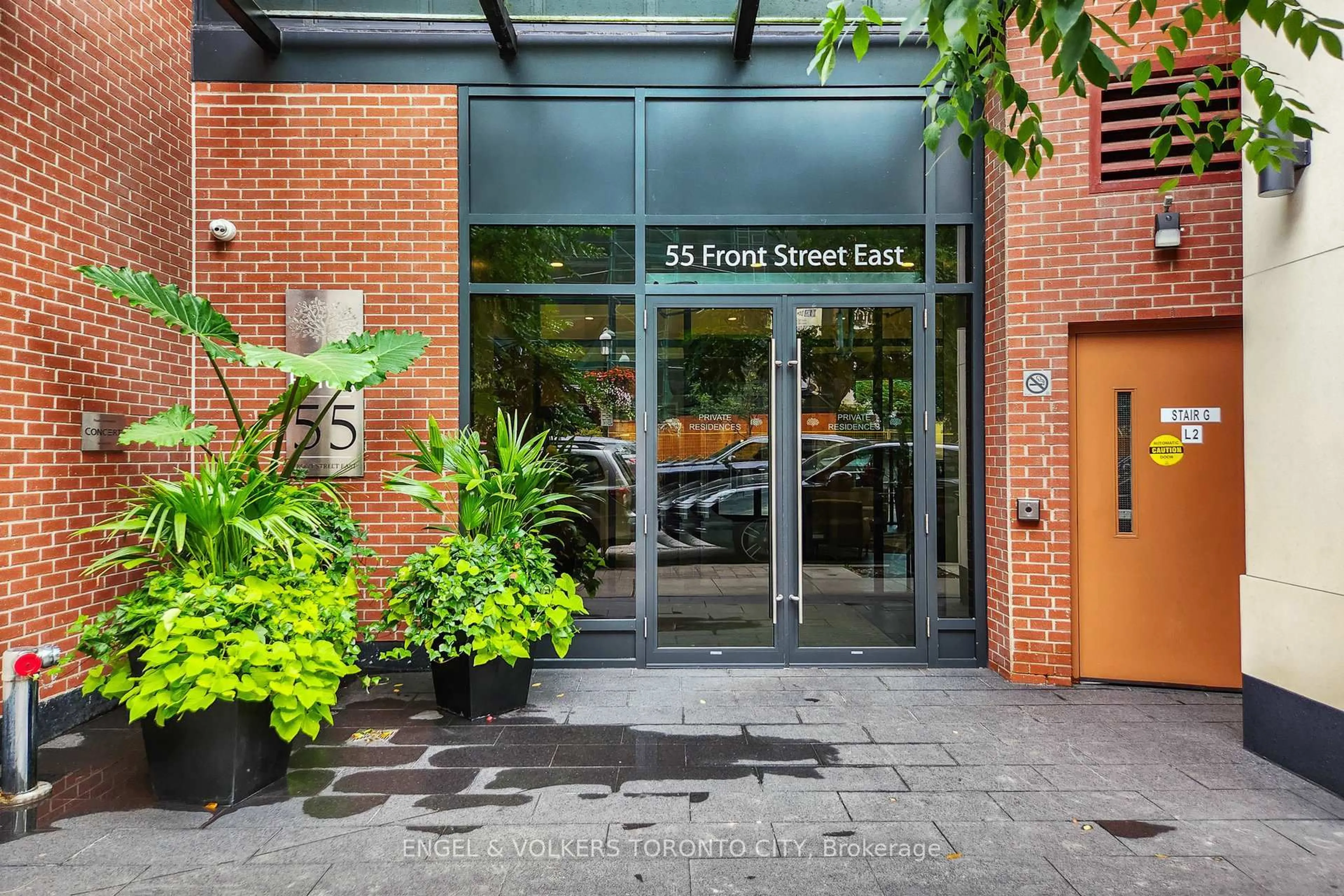 Indoor foyer for 55 Front St #521, Toronto Ontario M5E 0A7