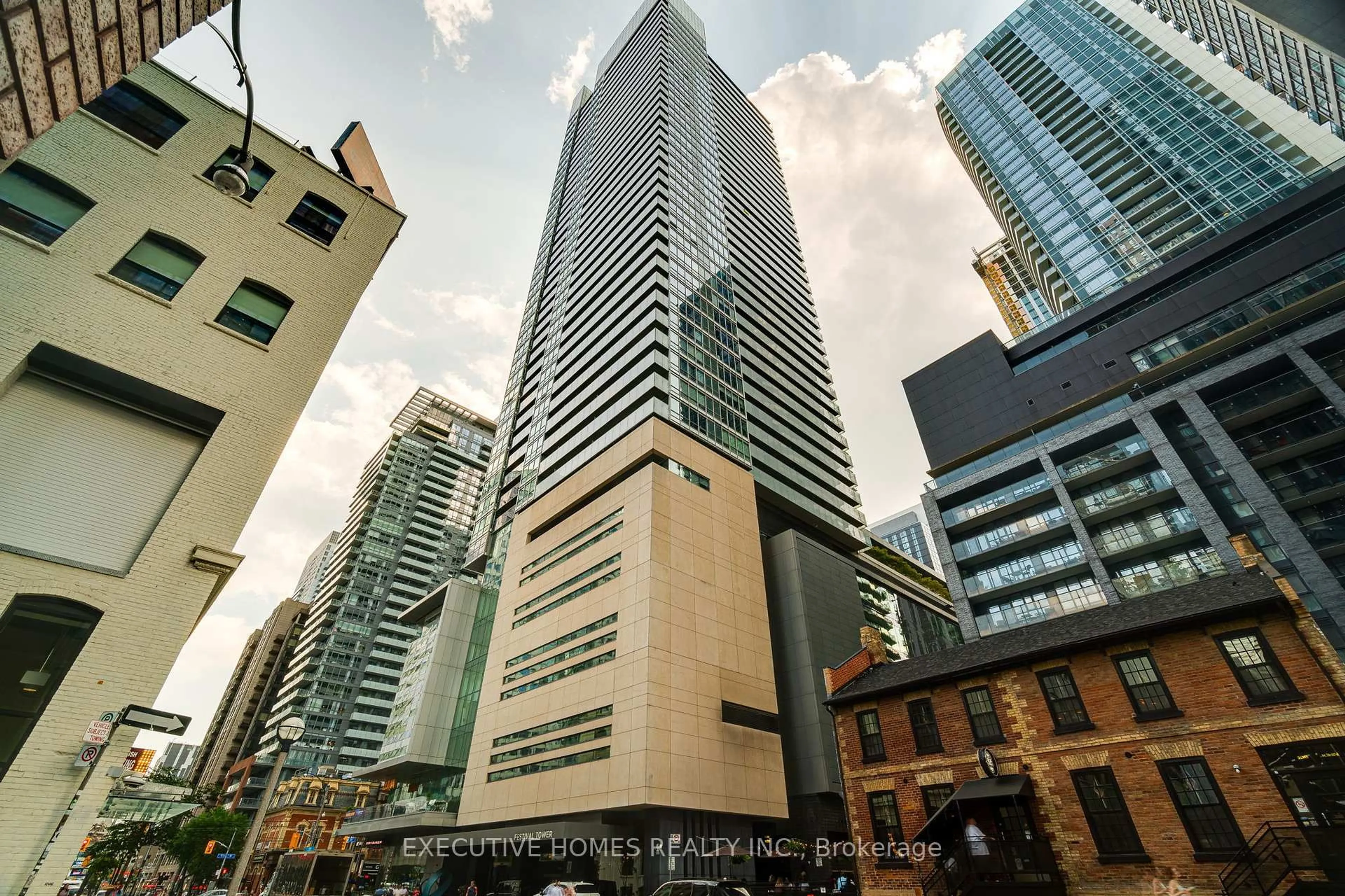 Unknown for 80 John St #2912, Toronto Ontario M5V 3X4