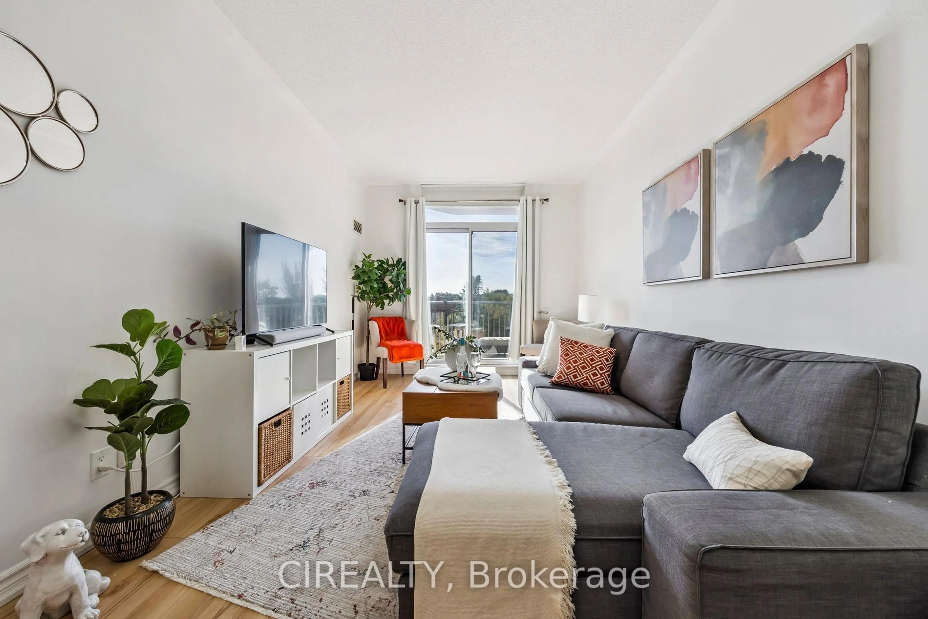 Living room with furniture, unknown for 4200 Bathurst St #413, Toronto Ontario M3H 6C7