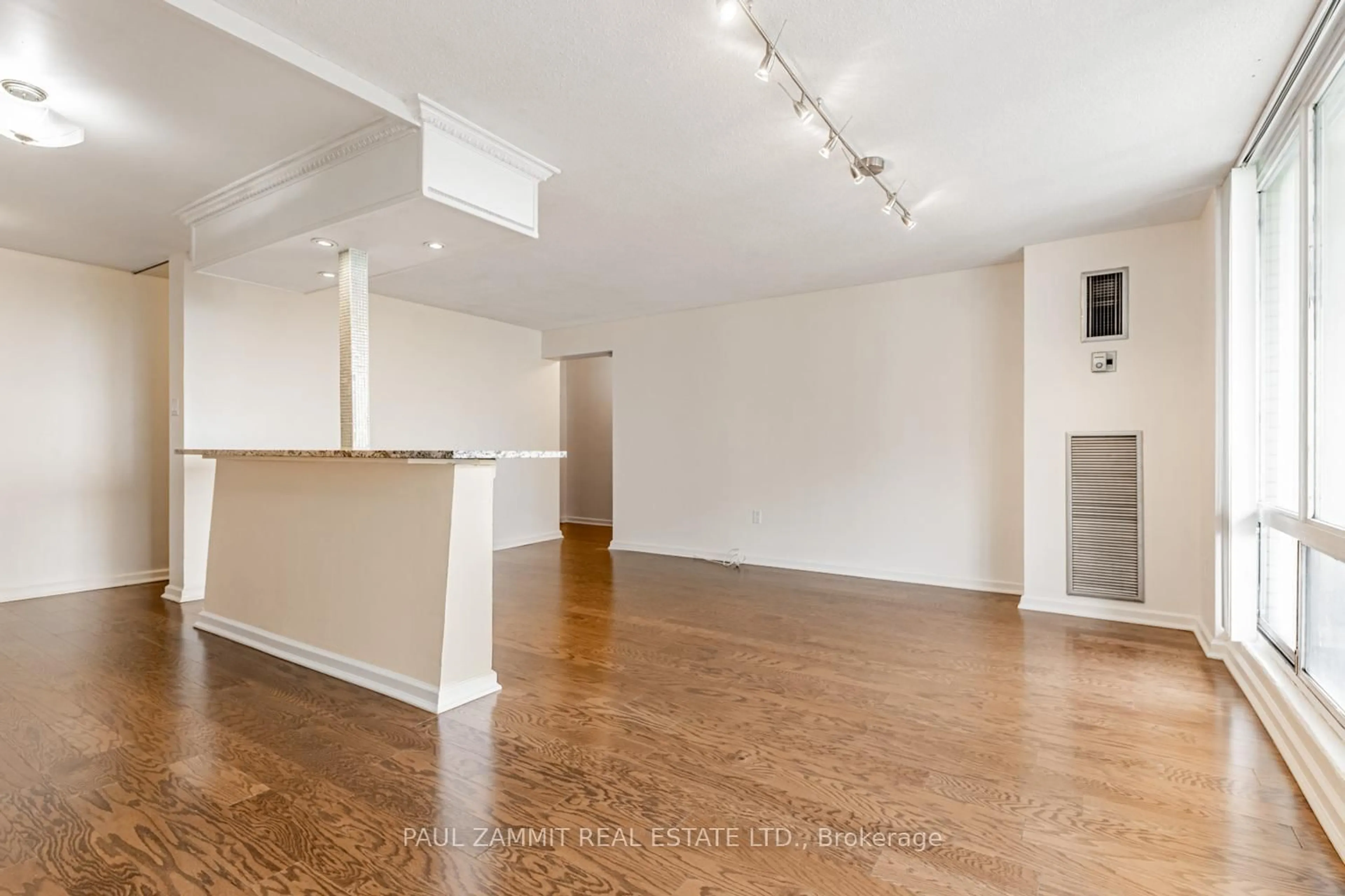 A pic of a room for 350 Seneca Hill Dr #1005, Toronto Ontario M2J 4S7