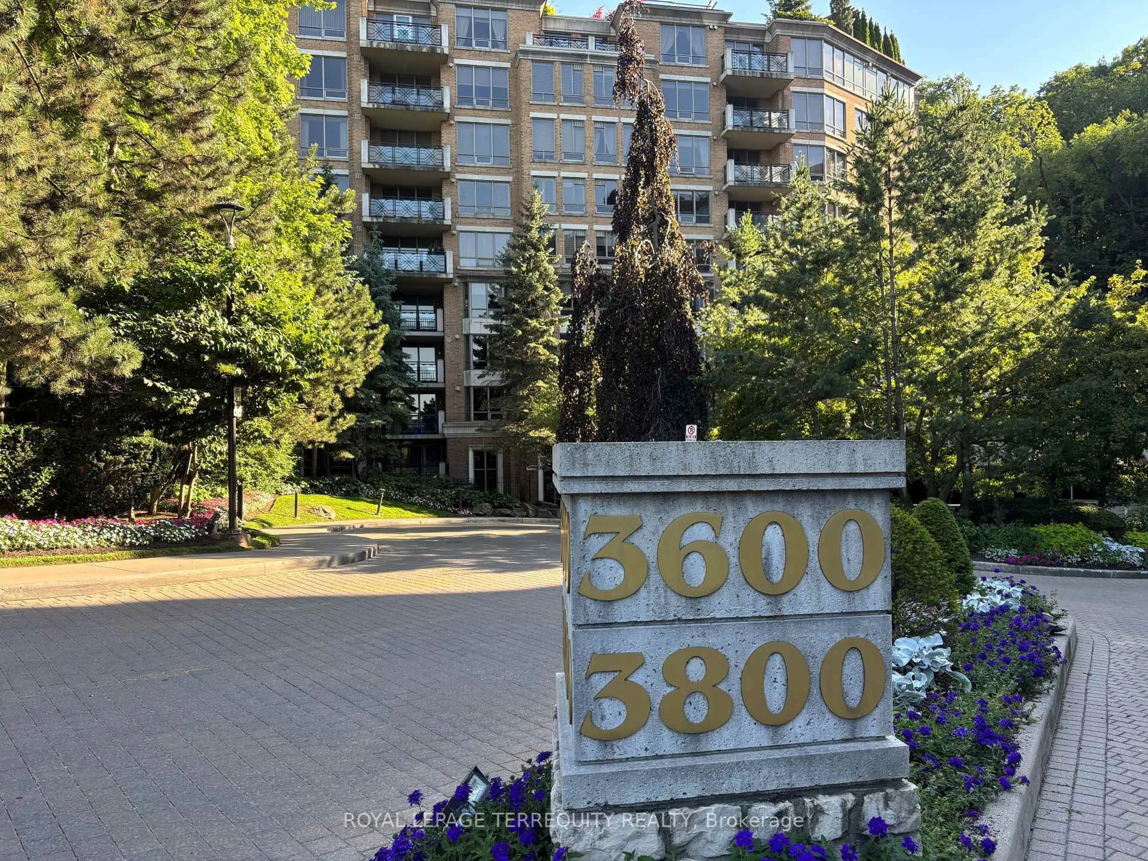 Unknown for 3600 Yonge St #524, Toronto Ontario M4N 3R8