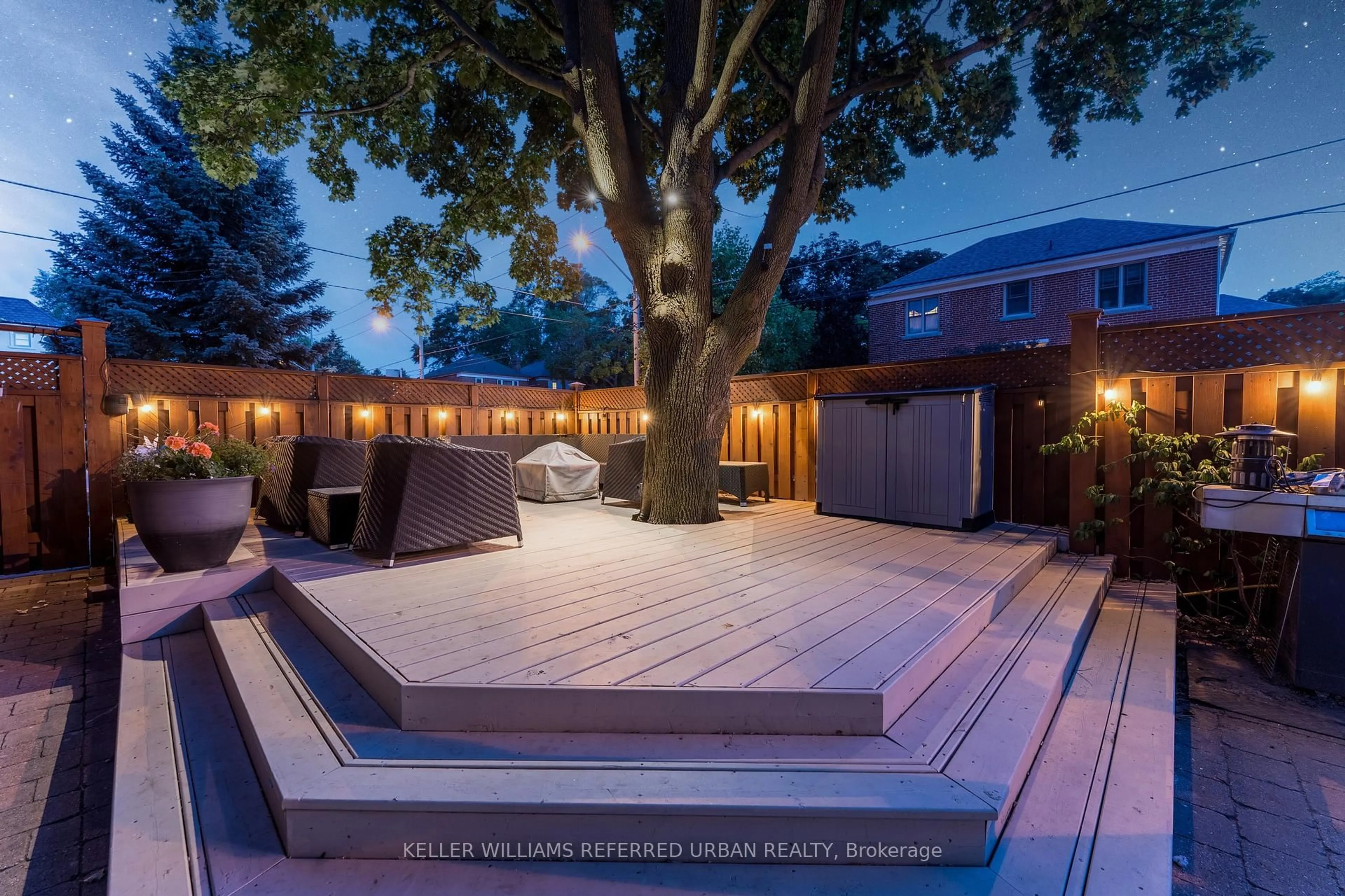 Patio, street for 96 Glenvale Blvd, Toronto Ontario M4G 2V9