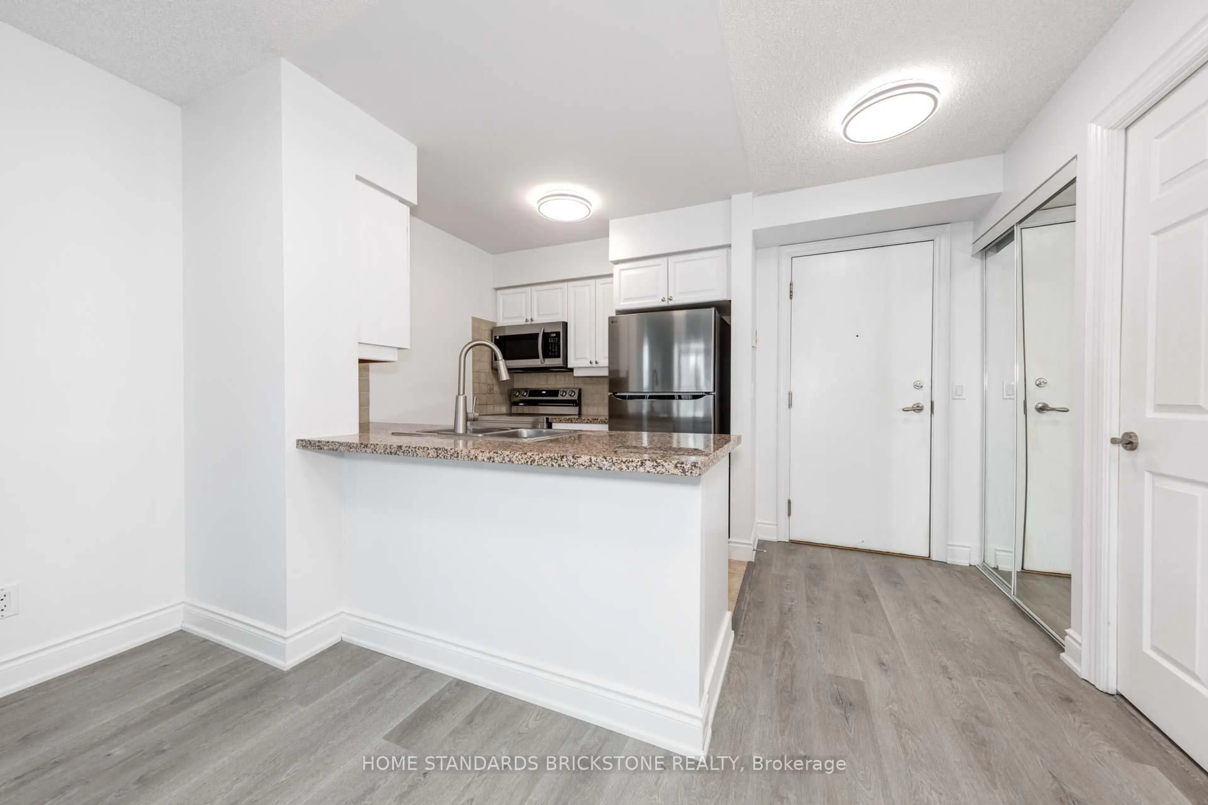 Unknown for 15 Greenview Ave #1504, Toronto Ontario M2M 4M7