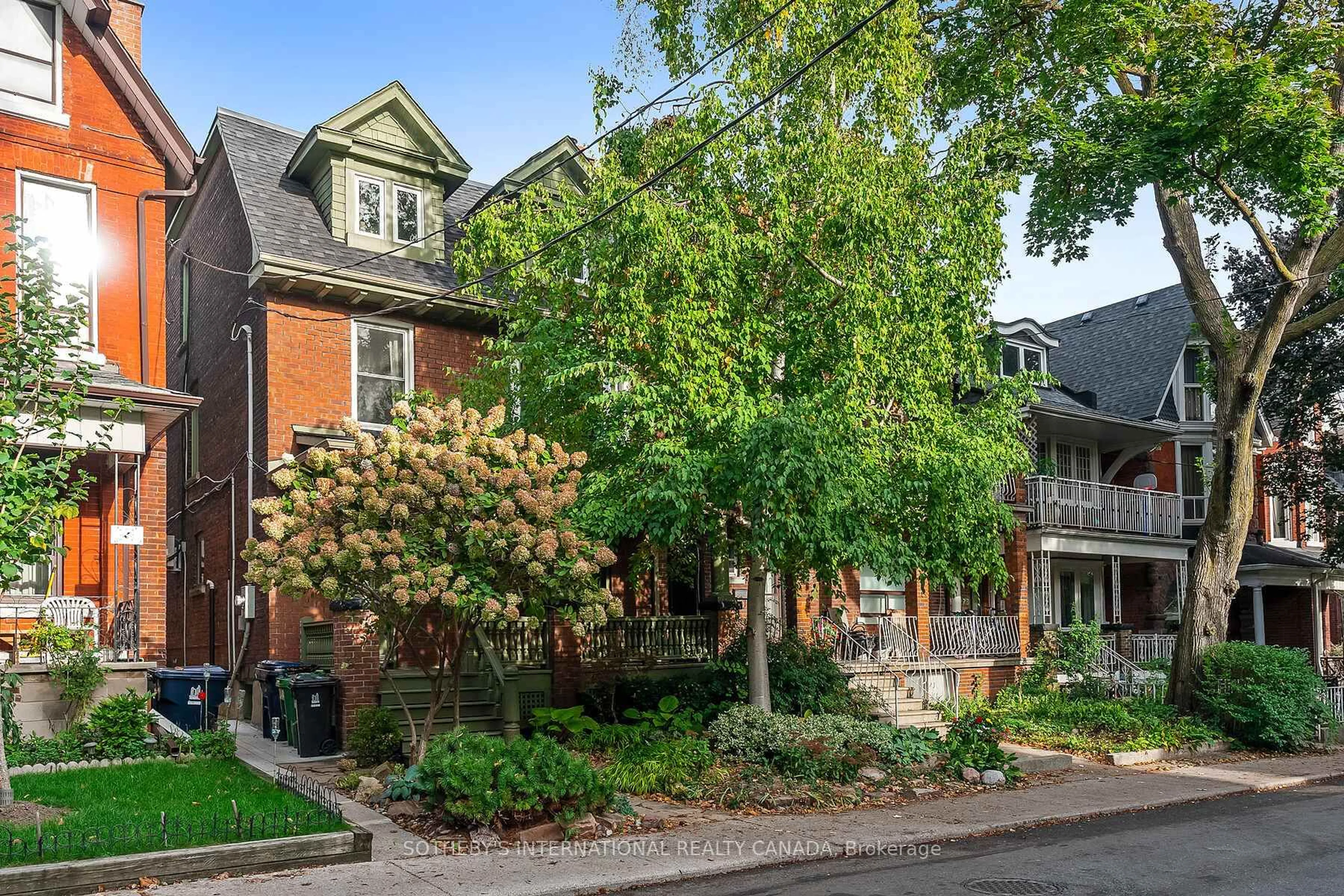 Home with brick exterior material, street for 277 Crawford St, Toronto Ontario M6J 2V7