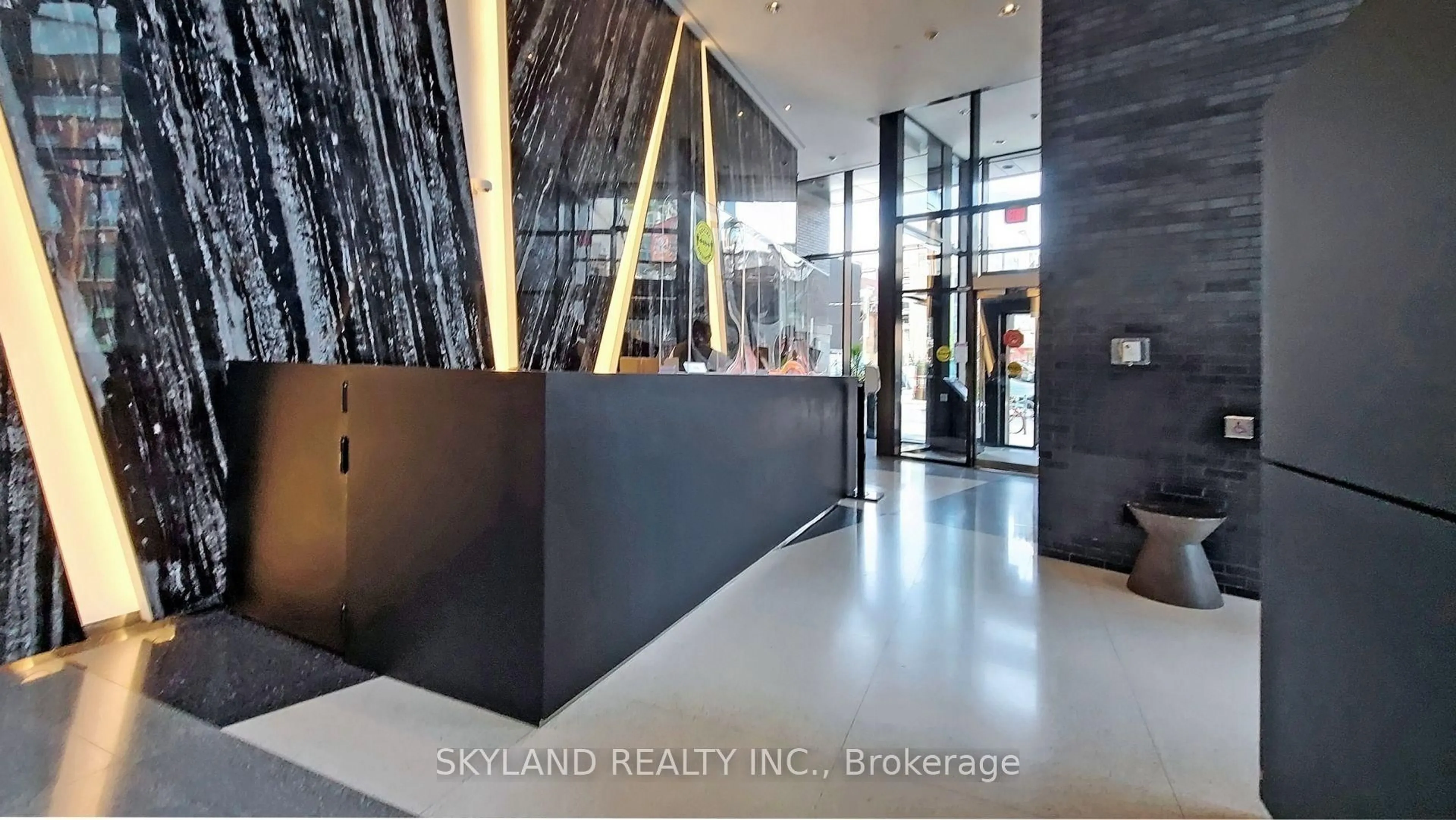 Lobby for 125 Peter St #3211, Toronto Ontario M5V 0M2