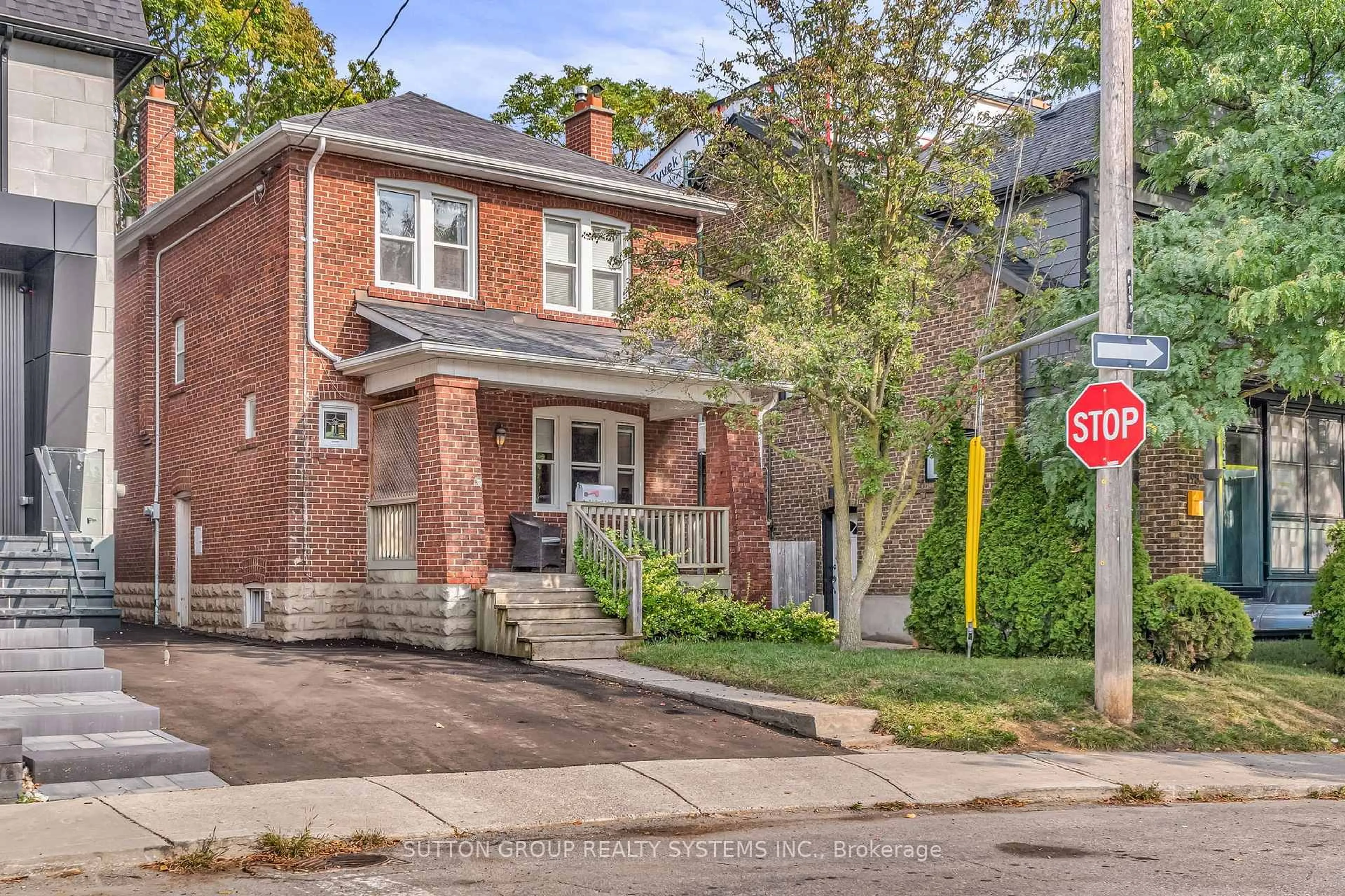 Home with brick exterior material, street for 197 Arlington Ave, Toronto Ontario M6C 2Z4