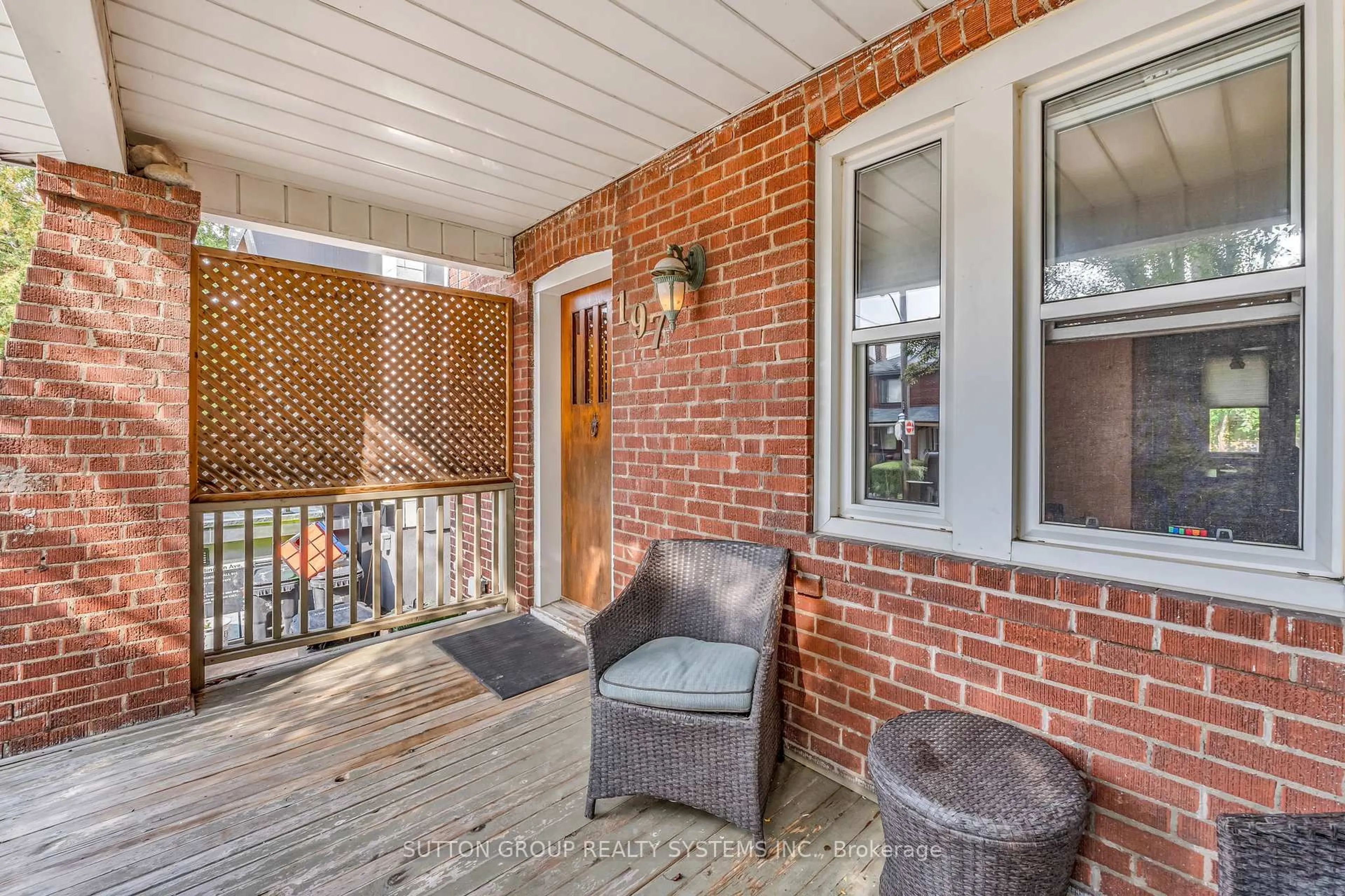 Patio, street for 197 Arlington Ave, Toronto Ontario M6C 2Z4